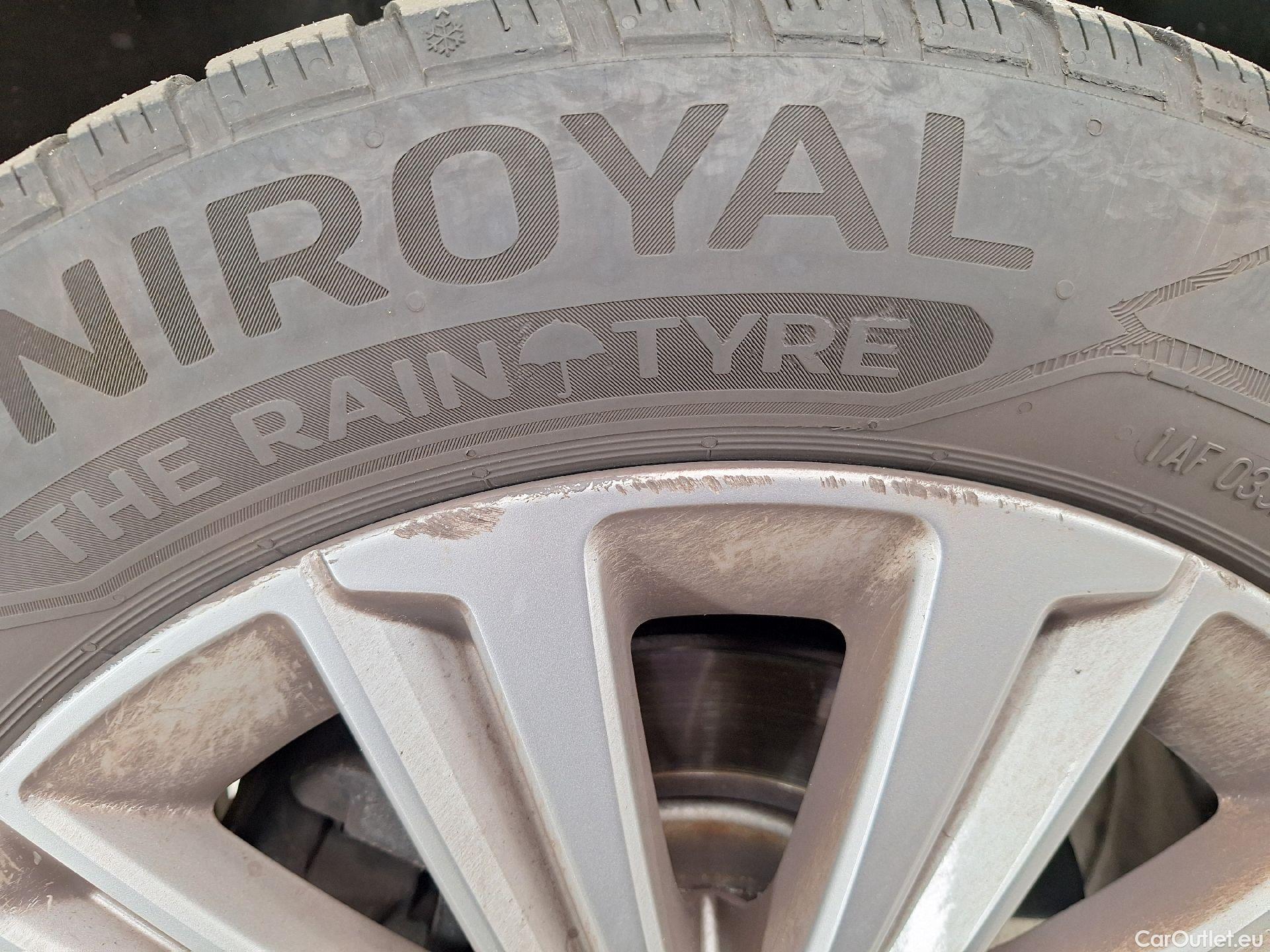  Peugeot  308 Peugeot,  SW FL'17, Peugeot  SW 1.5 BlueHDi 130 S&S EAT8 Allure 5d #19