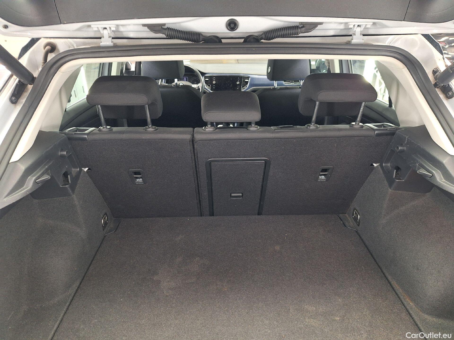  Volkswagen  T-ROC VW,  '17, Volkswagen  2.0 TDI 85kW United 5d #1