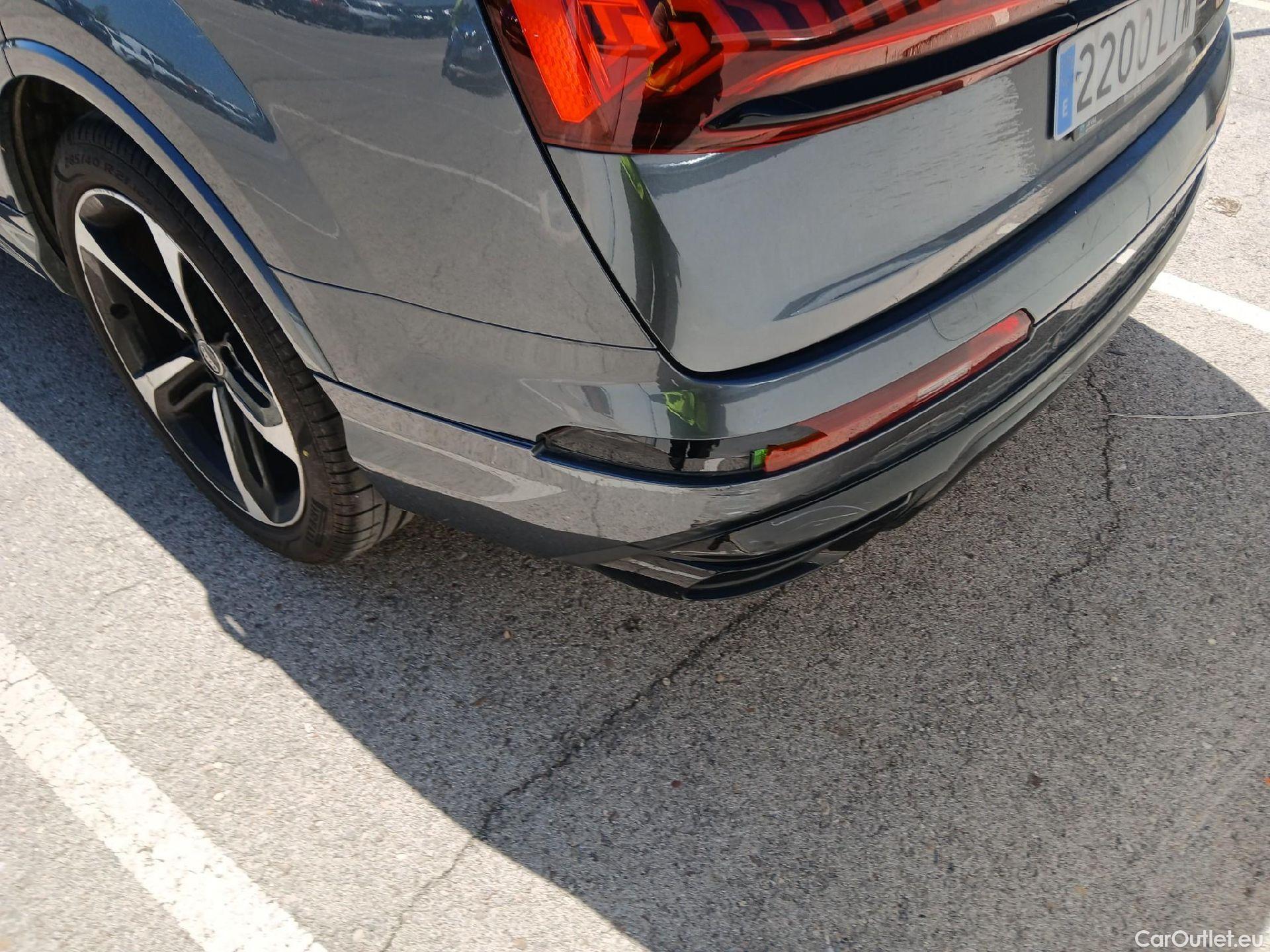  Audi  Q7 AUDI  / 2019 / 5P / todoterreno Black line 55 TFSIe 280kW(381CV) qua tip #33