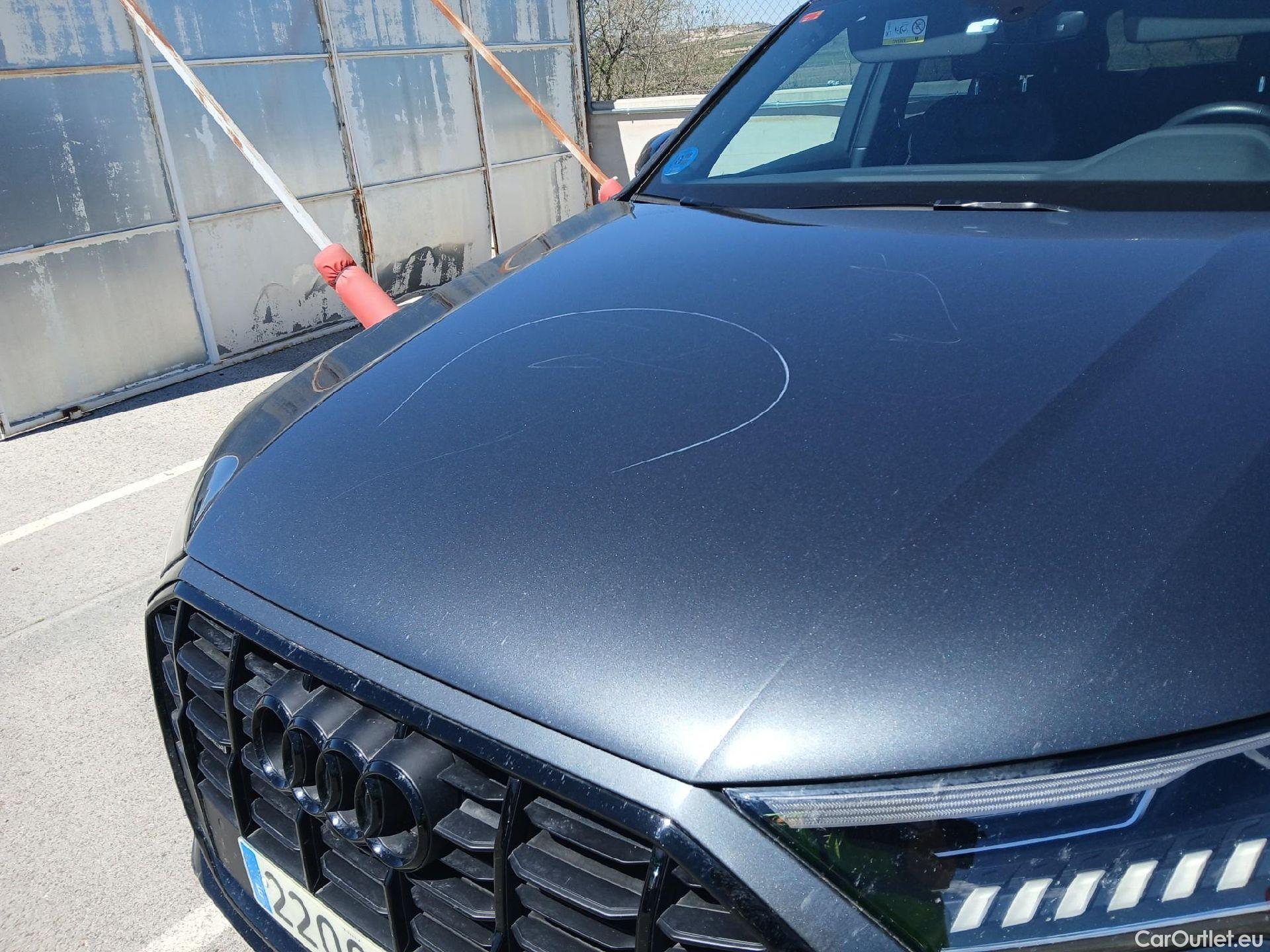  Audi  Q7 AUDI  / 2019 / 5P / todoterreno Black line 55 TFSIe 280kW(381CV) qua tip #20