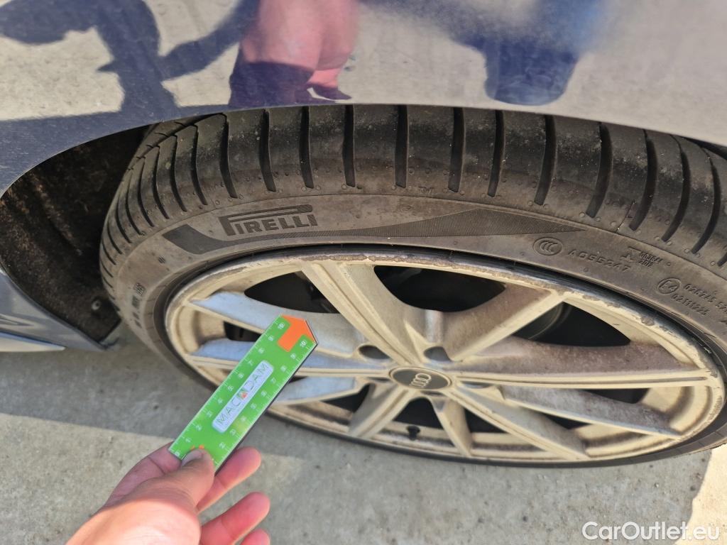  Audi  A3 AUDI  / 2020 / 5P / berlina con portón Sportback S line 30 TDI 85kW (116CV) #6