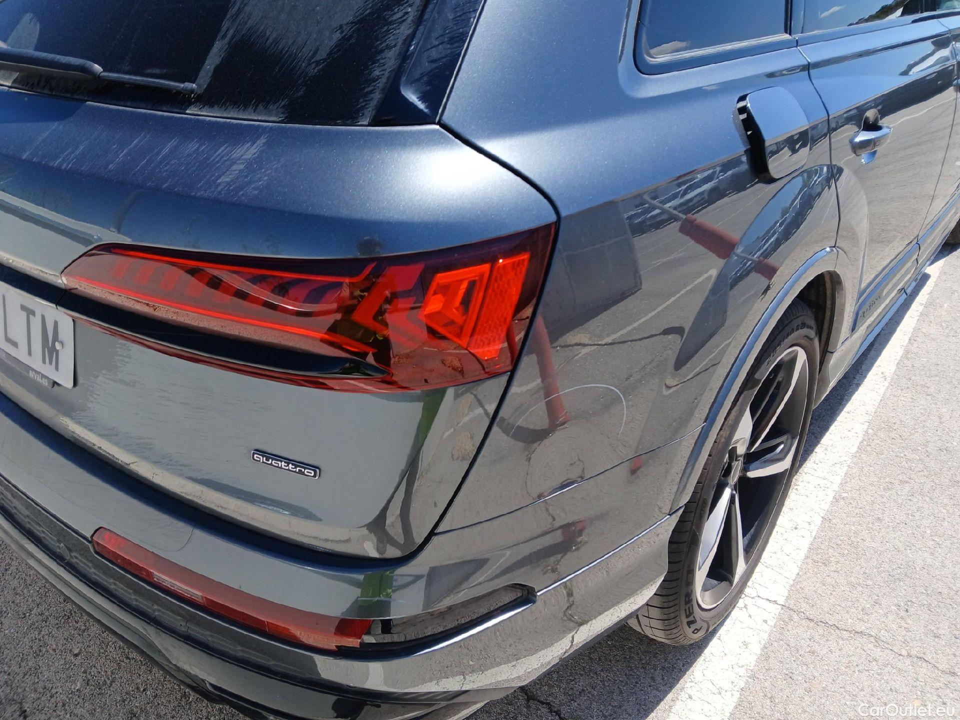  Audi  Q7 AUDI  / 2019 / 5P / todoterreno Black line 55 TFSIe 280kW(381CV) qua tip #46