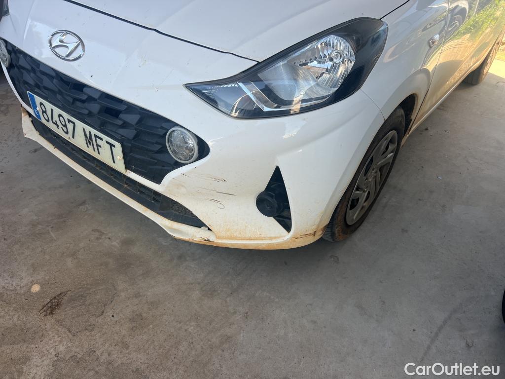  Hyundai  i10 HYUNDAI  / 2020 / 5P / berlina con portón 1.0 Essence #7