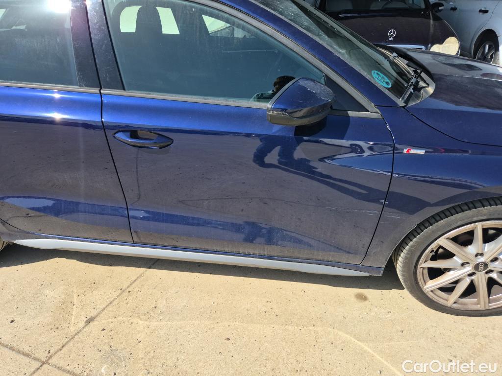  Audi  A3 AUDI  / 2020 / 5P / berlina con portón Sportback S line 30 TDI 85kW (116CV) #3