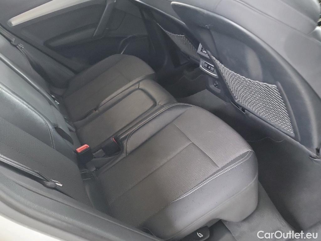  Audi  Q5 AUDI  / 2020 / 5P / todoterreno Genuine 40 TDI 150kW quattro-ultra #8