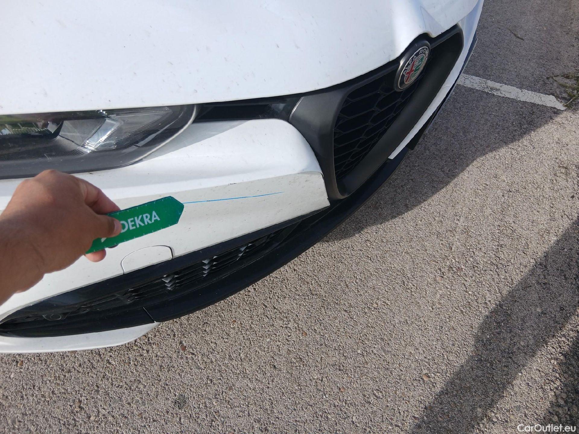  Alfa Romeo  TONALE Alfa Romeo  / 2022 / 5P / todoterreno 1.5 MHEV GASOLINA 130 CV SPRINT FWD #6