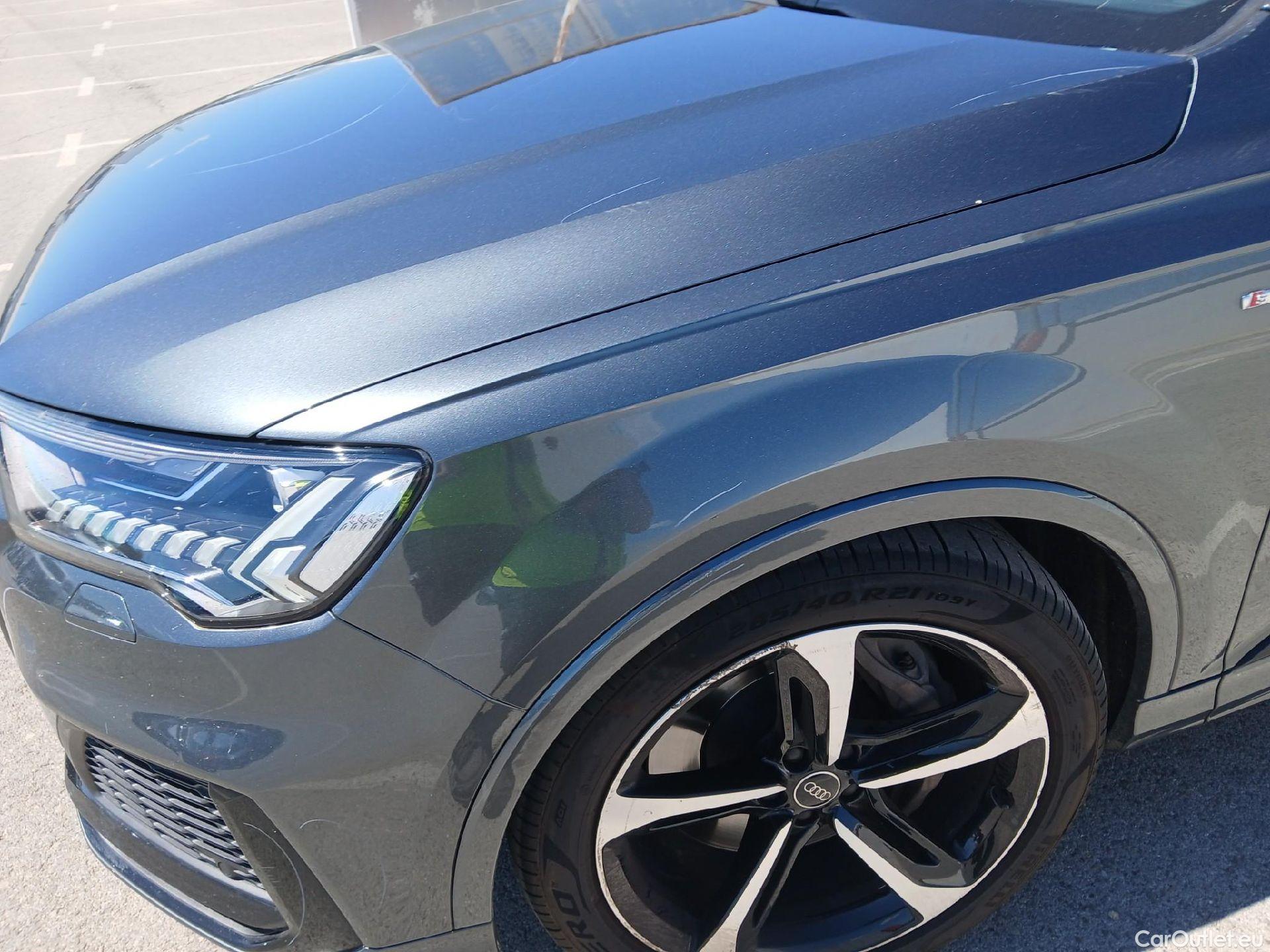  Audi  Q7 AUDI  / 2019 / 5P / todoterreno Black line 55 TFSIe 280kW(381CV) qua tip #21