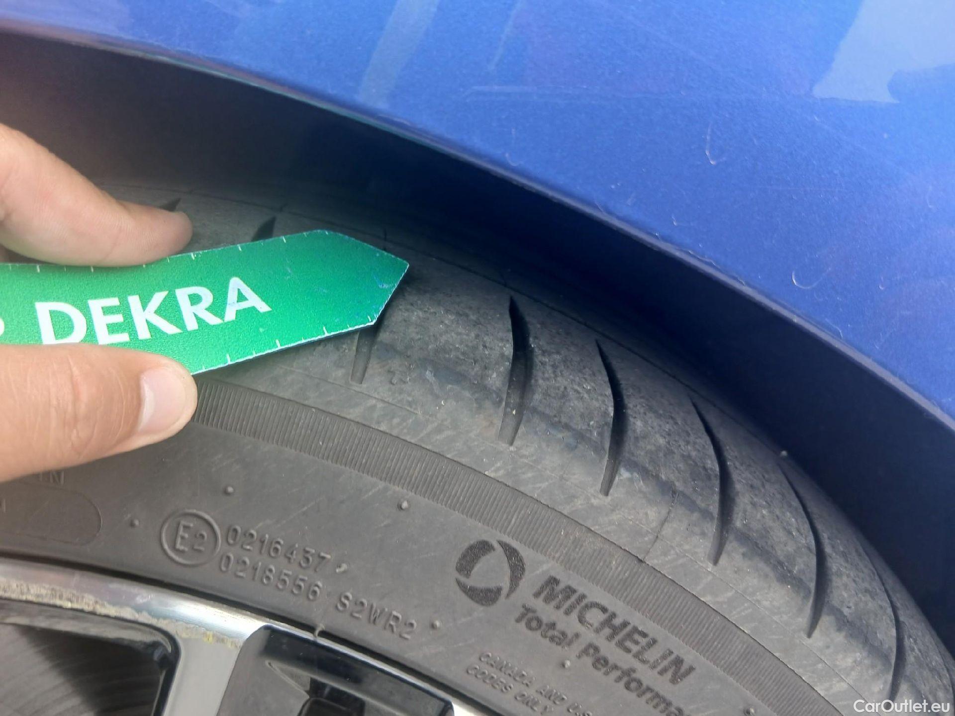  Bmw  Serie 4 BMW  / 2020 / 2P / coupé 420d #3