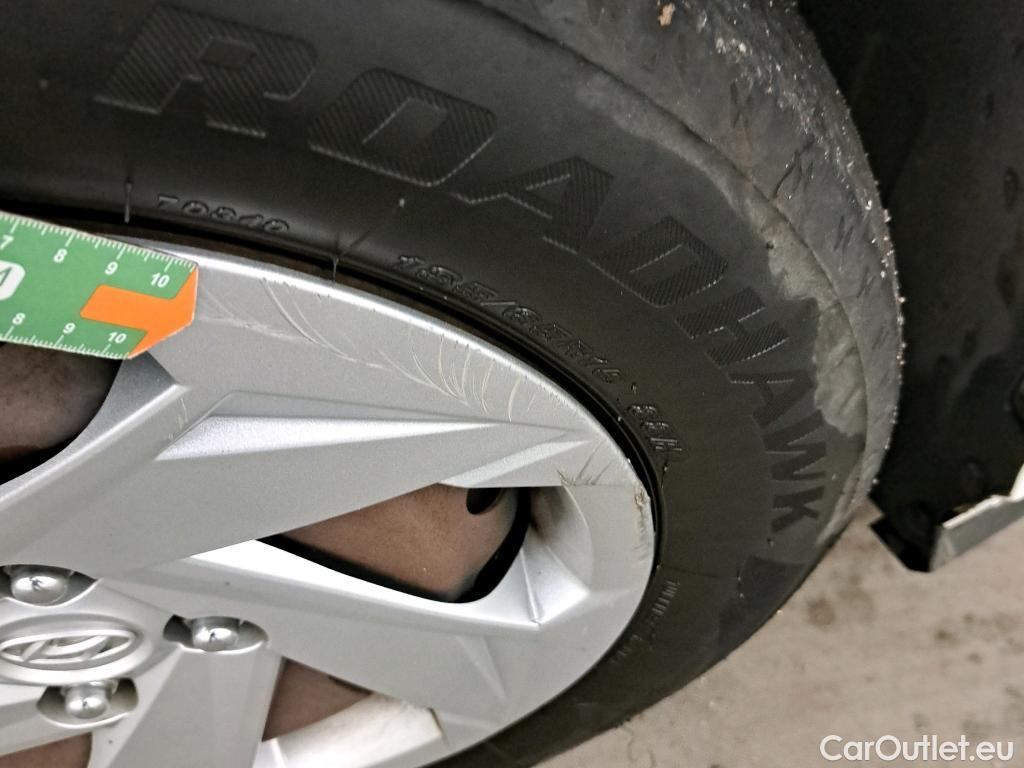  Hyundai  i20 HYUNDAI  / 2020 / 5P / berlina con portón 1.0 TGDI 74kW (100CV) 48V Essence #17