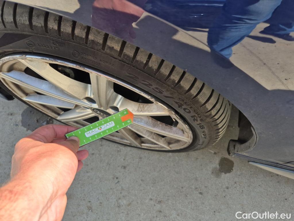  Audi  A3 AUDI  / 2020 / 5P / berlina con portón Sportback S line 30 TDI 85kW (116CV) #8