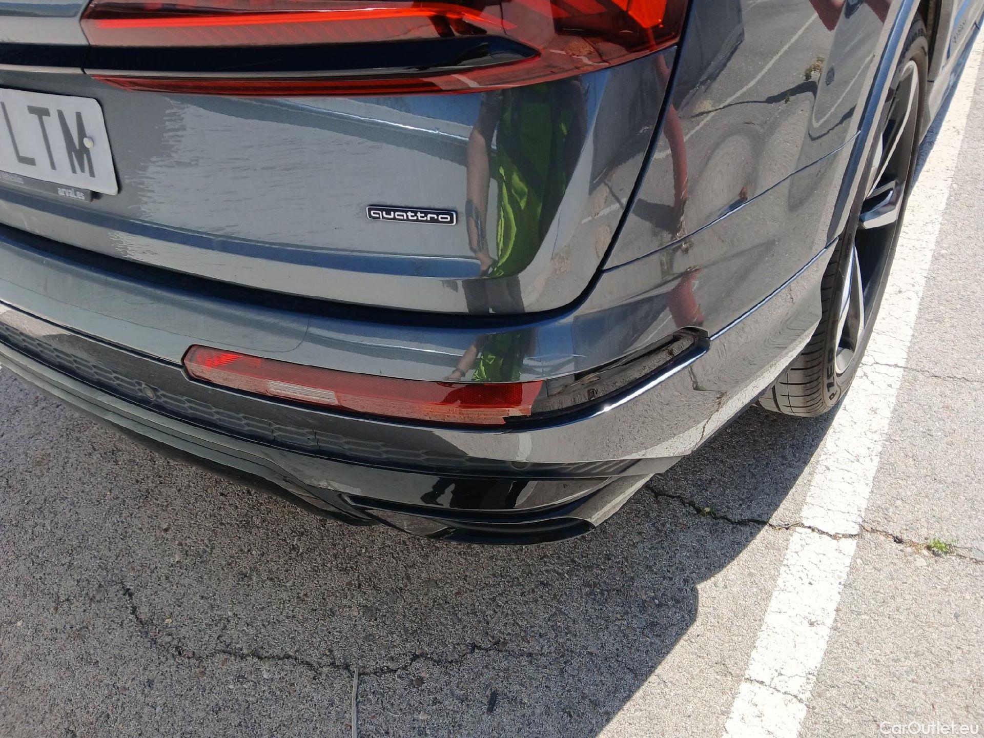  Audi  Q7 AUDI  / 2019 / 5P / todoterreno Black line 55 TFSIe 280kW(381CV) qua tip #44