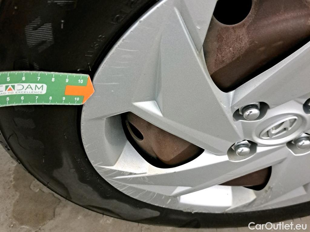  Hyundai  i20 HYUNDAI  / 2020 / 5P / berlina con portón 1.0 TGDI 74kW (100CV) 48V Essence #19