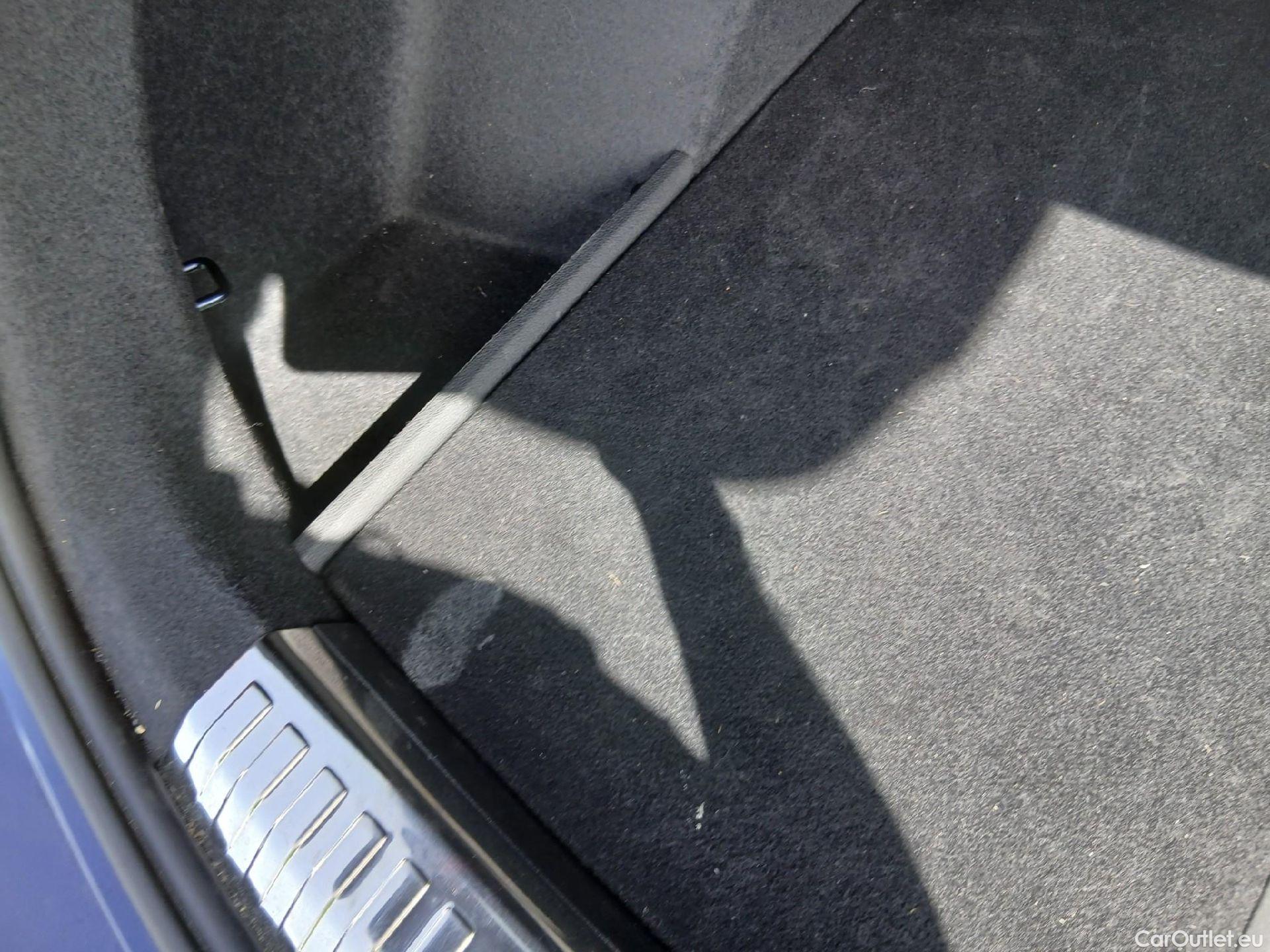  Audi  Q3 AUDI  Sportback / 2019 / 5P / todoterreno 40 TFSI quattro S line #31