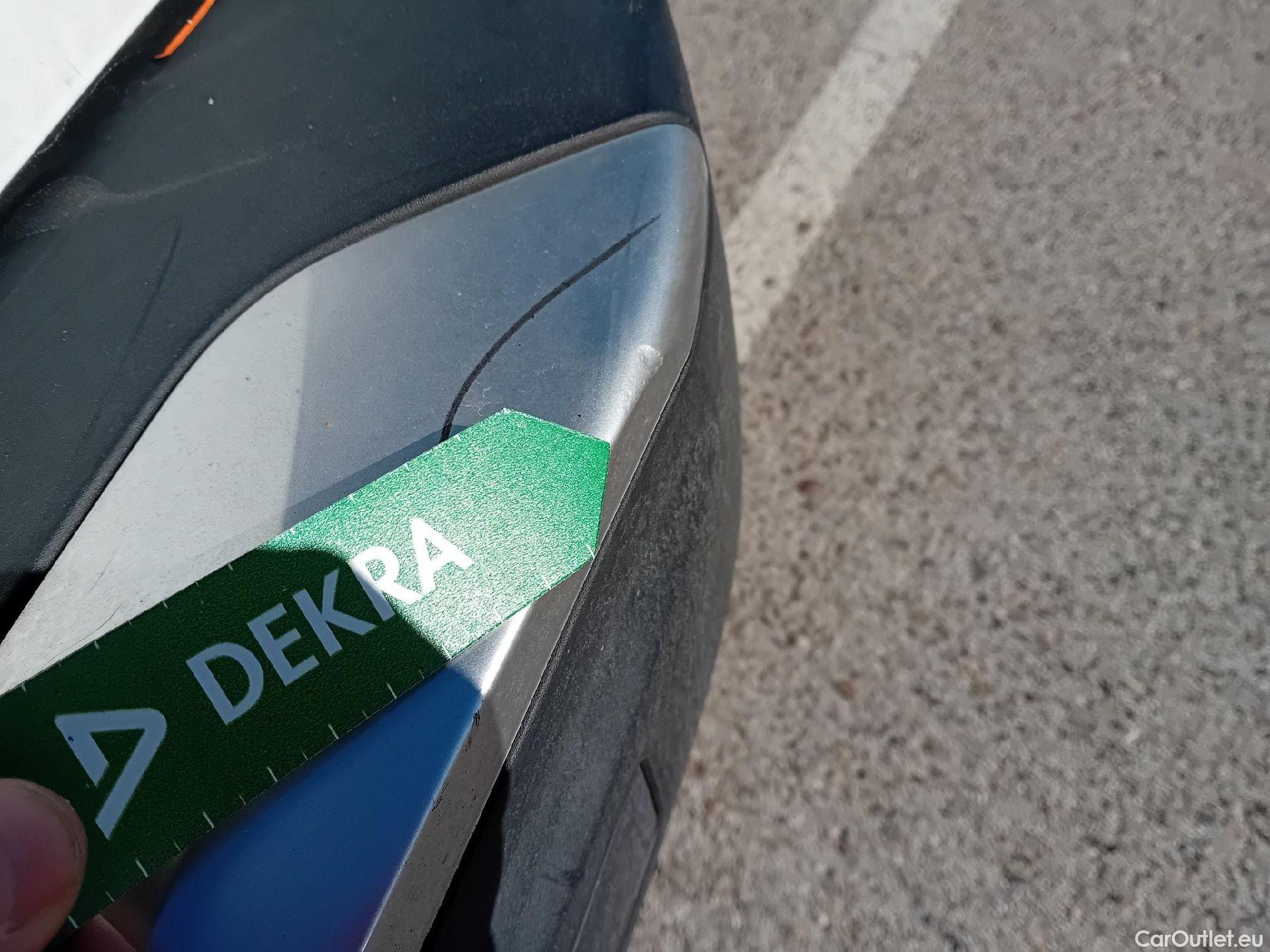  Peugeot  2008 PEUGEOT  / 2019 / 5P / todoterreno Allure BlueHDI 81kW (110CV) #29