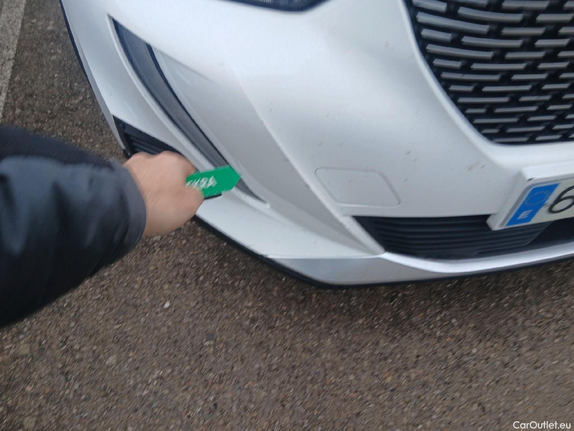  Peugeot  2008 PEUGEOT  / 2019 / 5P / todoterreno Allure BlueHDI 81kW (110CV) #1