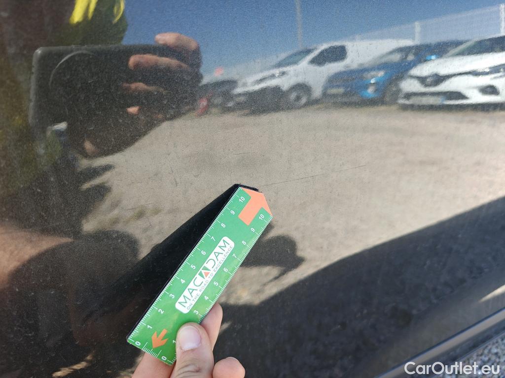  KIA  Niro KIA  / 2019 / 5P / crossover 1.6 GDi HEV 104kW (141CV) Concept #26