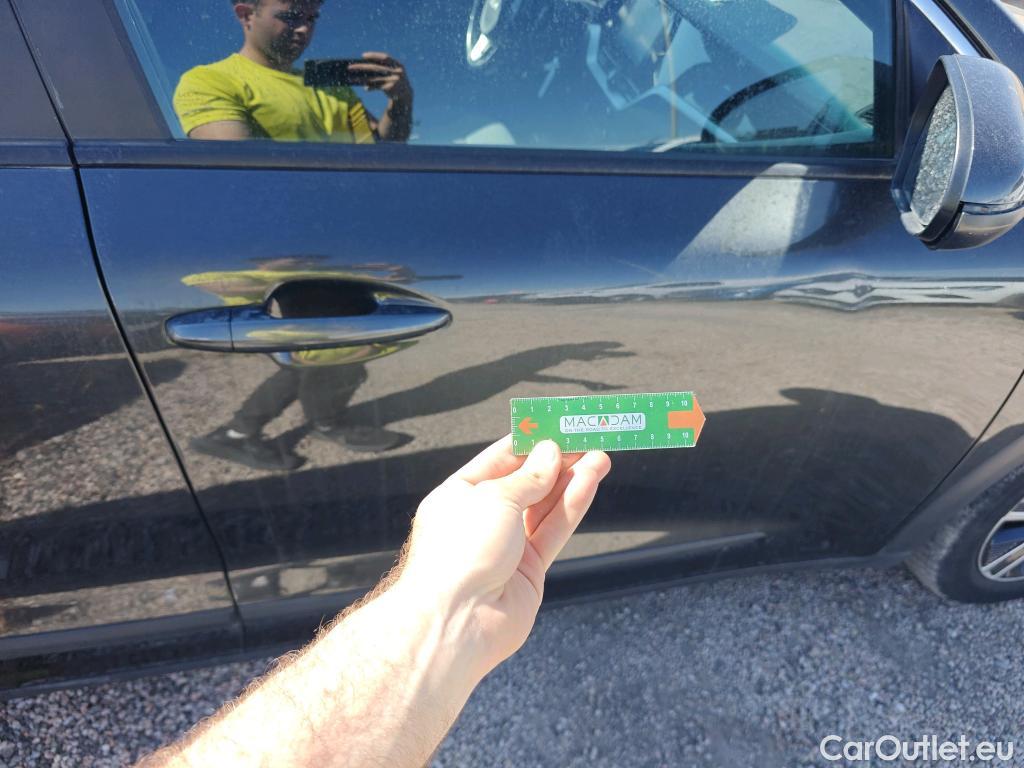  KIA  Niro KIA  / 2019 / 5P / crossover 1.6 GDi HEV 104kW (141CV) Concept #12