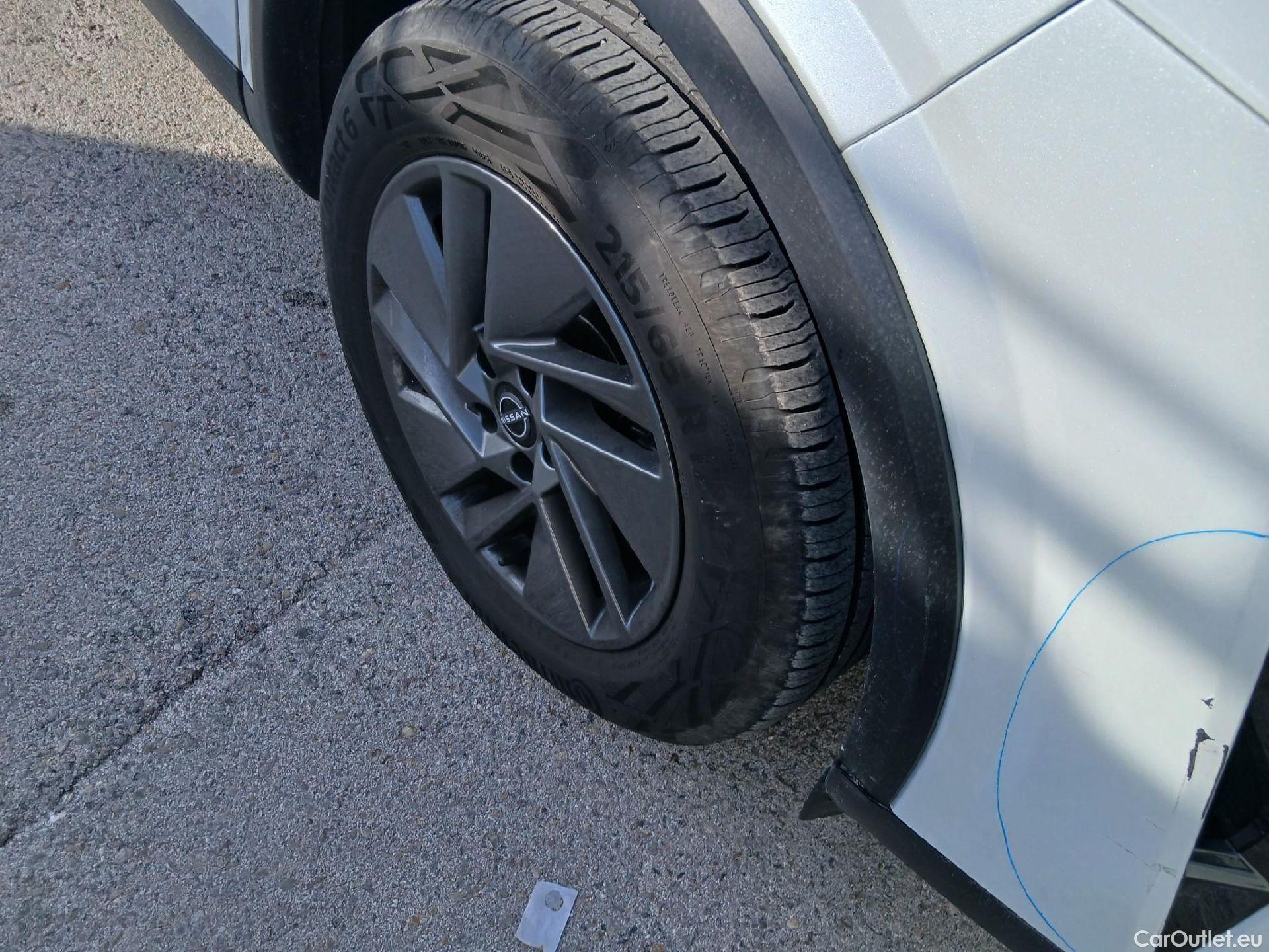  Nissan  Qashqai NISSAN  / 2024 / 5P / todoterreno DIG-T 103kW (140CV) mHEV 4x2 Acenta #12