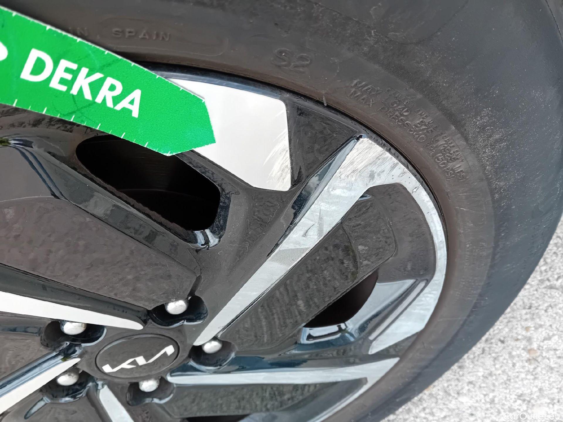  KIA  Sportage KIA  / 2022 / 5P / todoterreno 1.6 T-GDi MHEV 110kW (150CV) Drive 4x2 #17