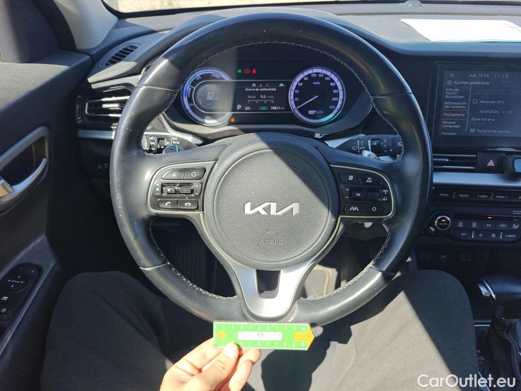  KIA  Niro KIA  / 2019 / 5P / crossover 1.6 GDi HEV 104kW (141CV) Concept #46