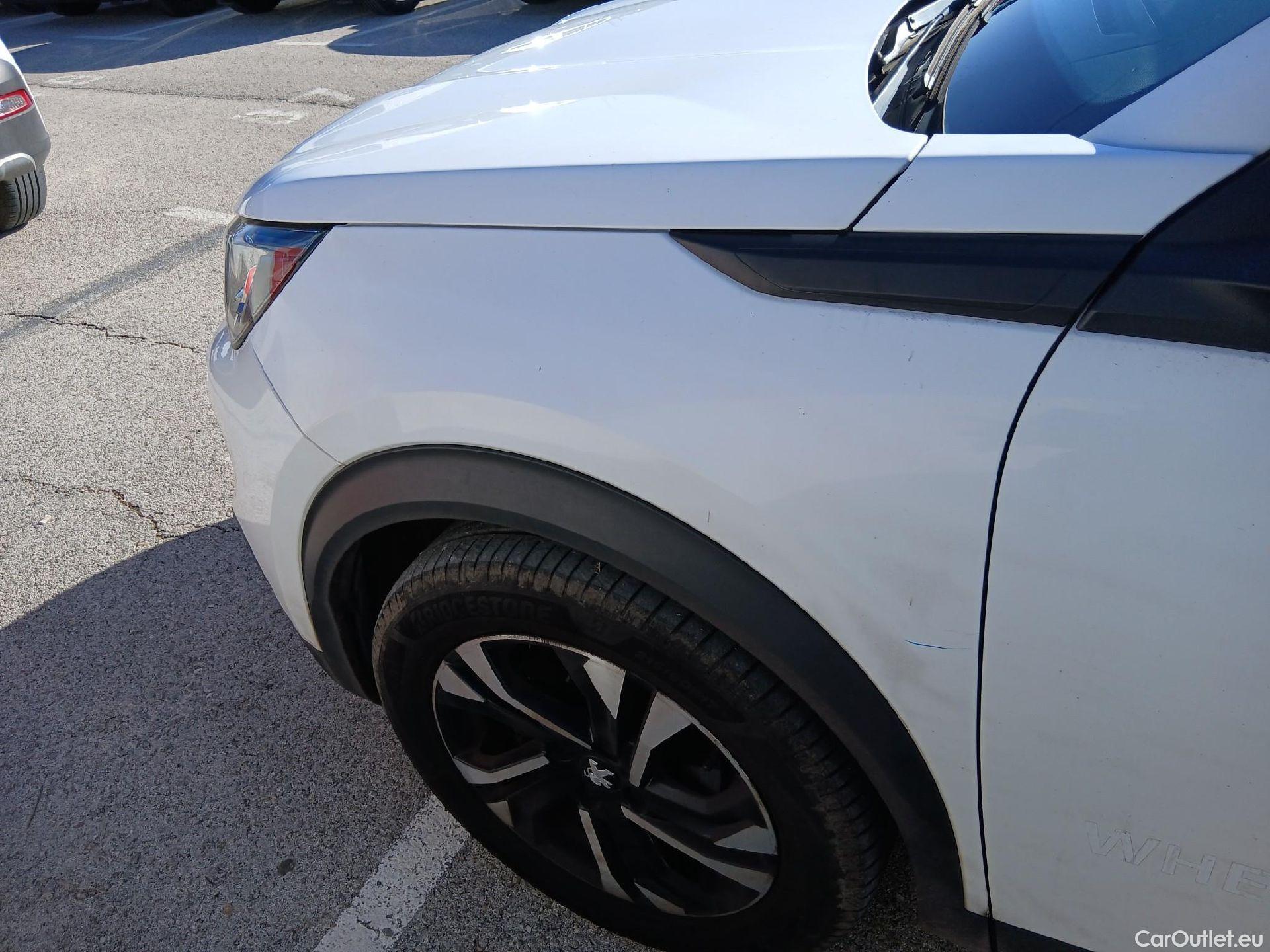  Peugeot  2008 PEUGEOT  / 2019 / 5P / todoterreno Allure BlueHDI 81kW (110CV) #7