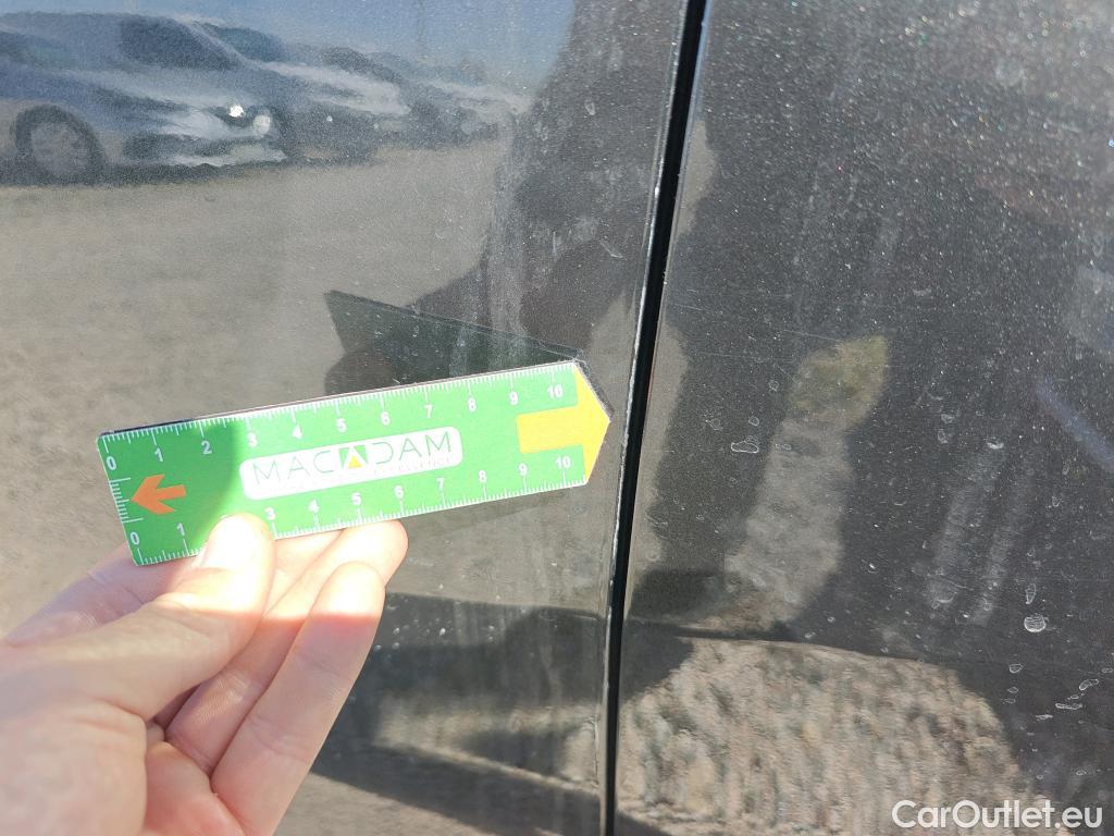  KIA  Niro KIA  / 2019 / 5P / crossover 1.6 GDi HEV 104kW (141CV) Concept #16