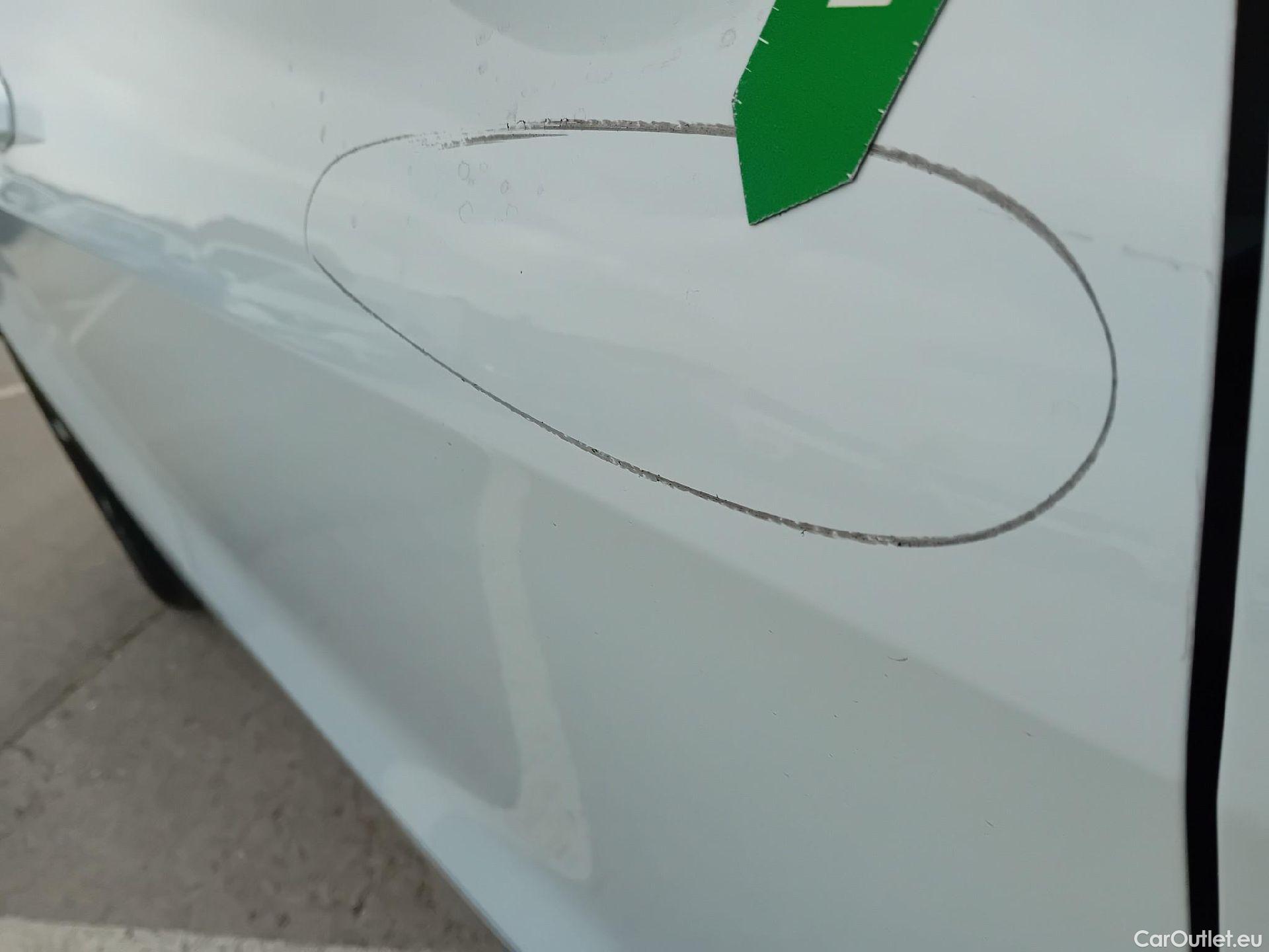  KIA  Sportage KIA  / 2022 / 5P / todoterreno 1.6 T-GDi MHEV 110kW (150CV) Drive 4x2 #20