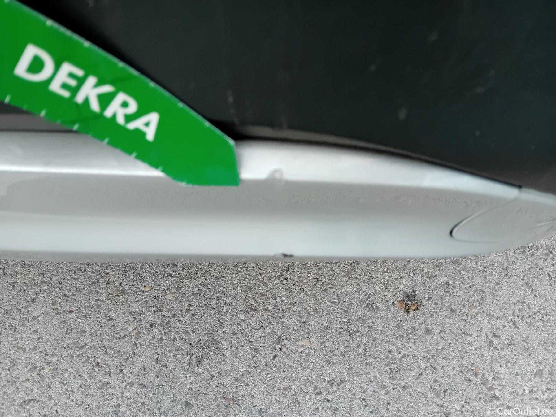  KIA  Sportage KIA  / 2022 / 5P / todoterreno 1.6 T-GDi MHEV 110kW (150CV) Drive 4x2 #12