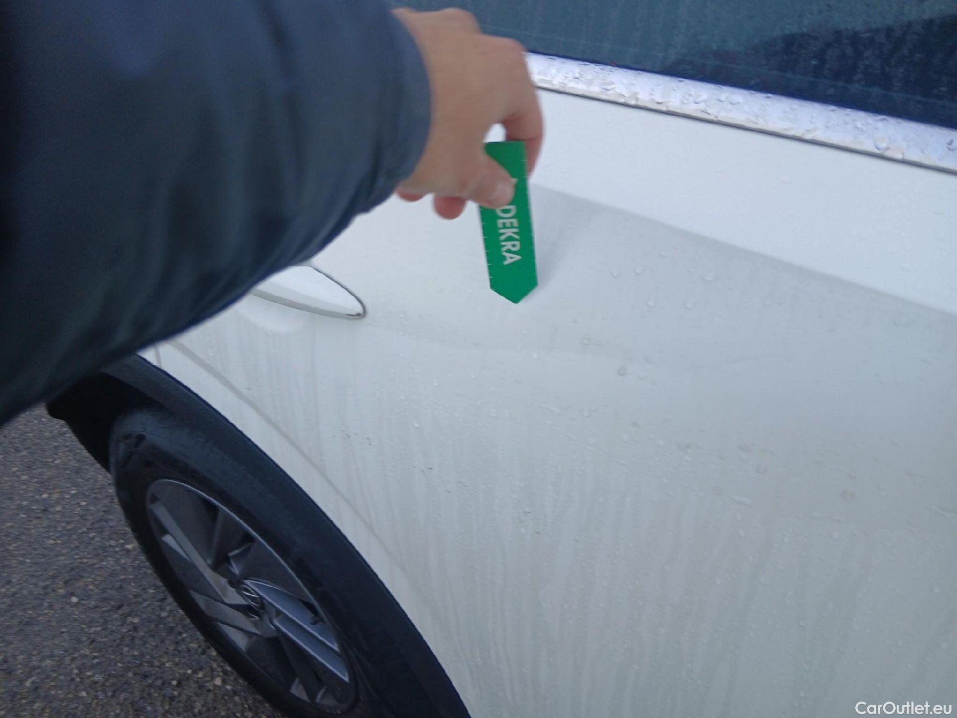  Nissan  Qashqai NISSAN  / 2021 / 5P / todoterreno DIG-T 116kW (158CV) mHEV Xtronic Acenta (AC2) #11