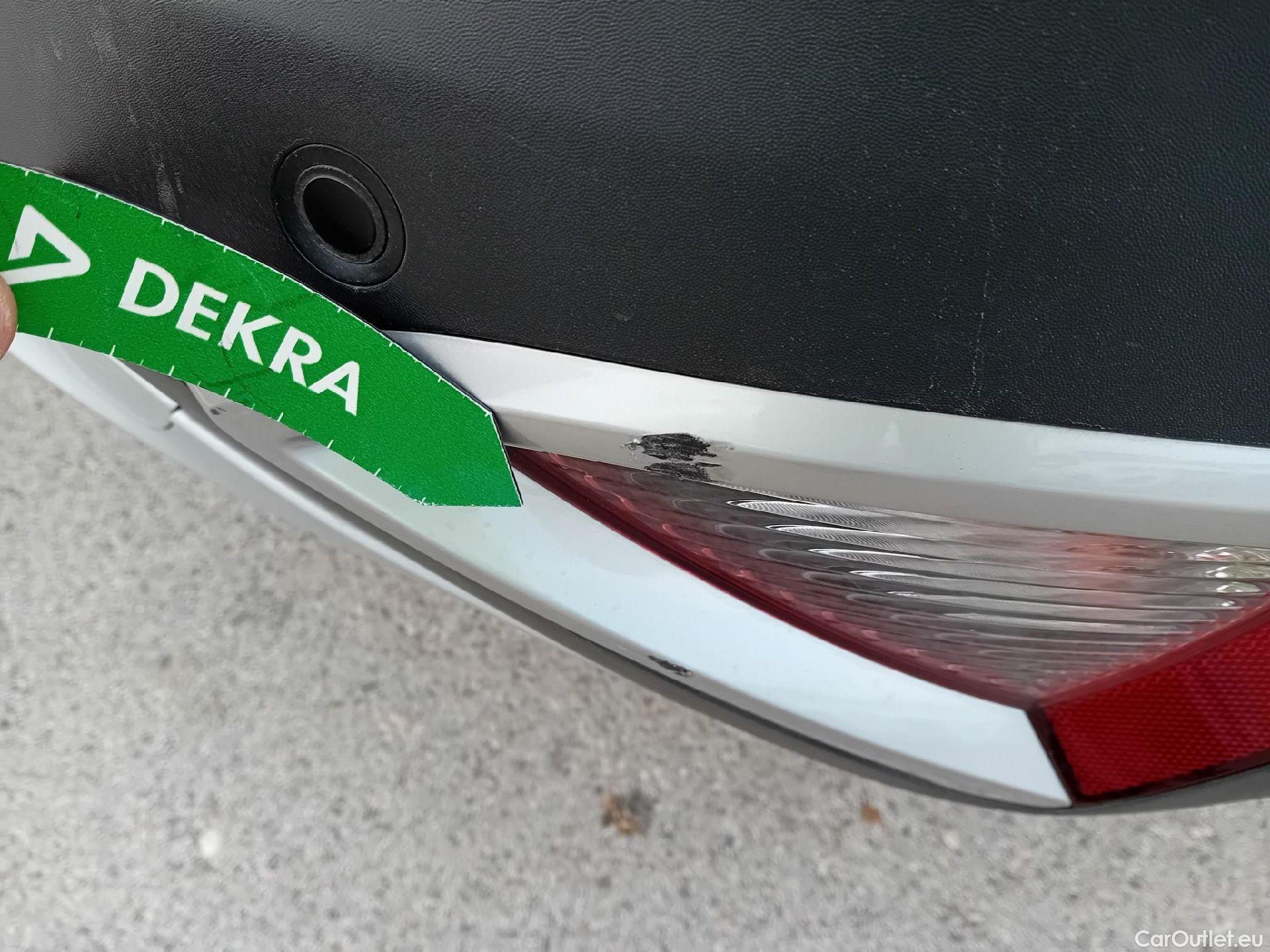  KIA  Sportage KIA  / 2022 / 5P / todoterreno 1.6 T-GDi MHEV 110kW (150CV) Drive 4x2 #7