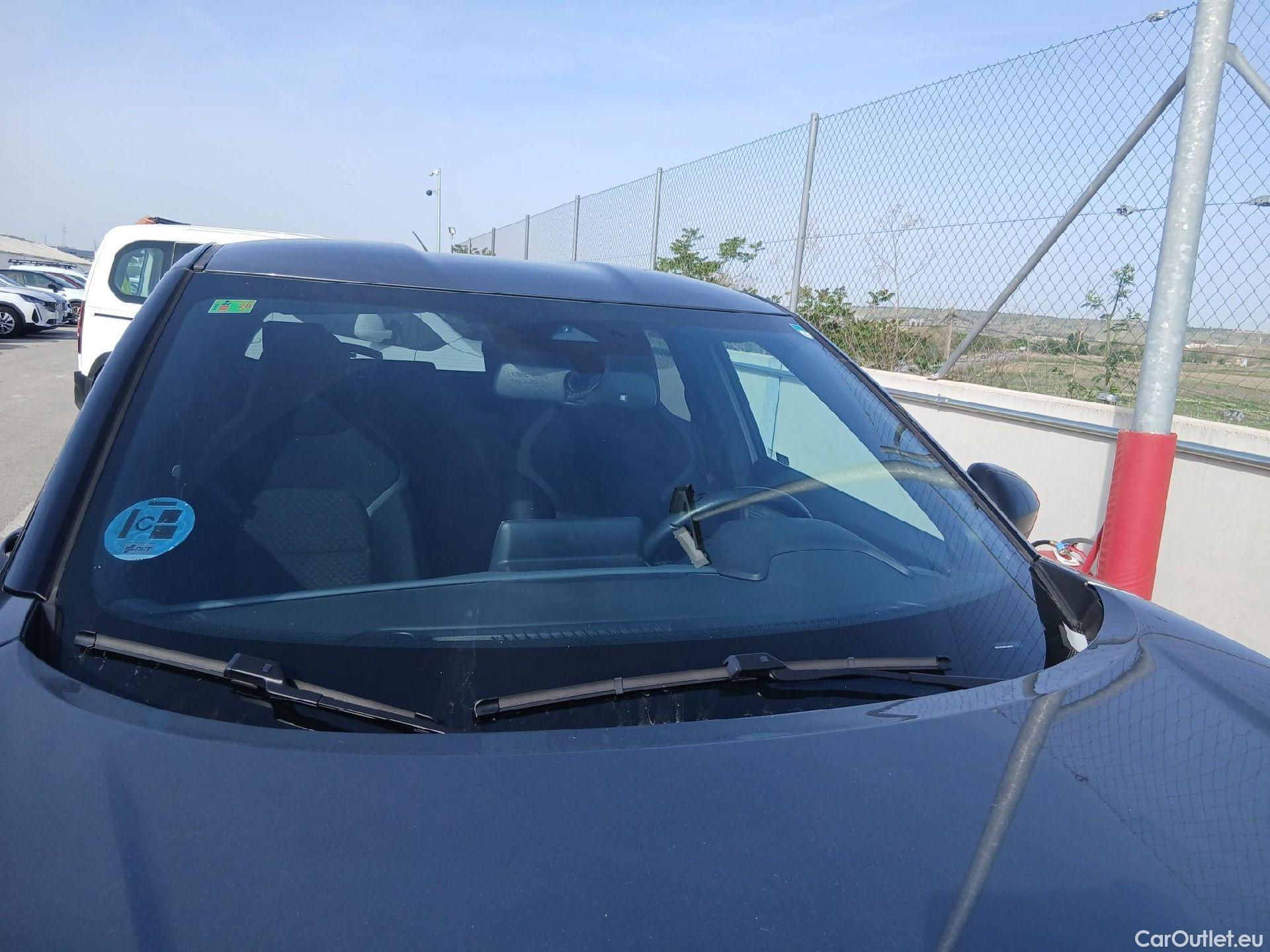  Nissan  Juke NISSAN  / 2019 / 5P / crossover DIG-T 84 kW (114 CV) DCT 7 V N-Connecta (AC2) #14