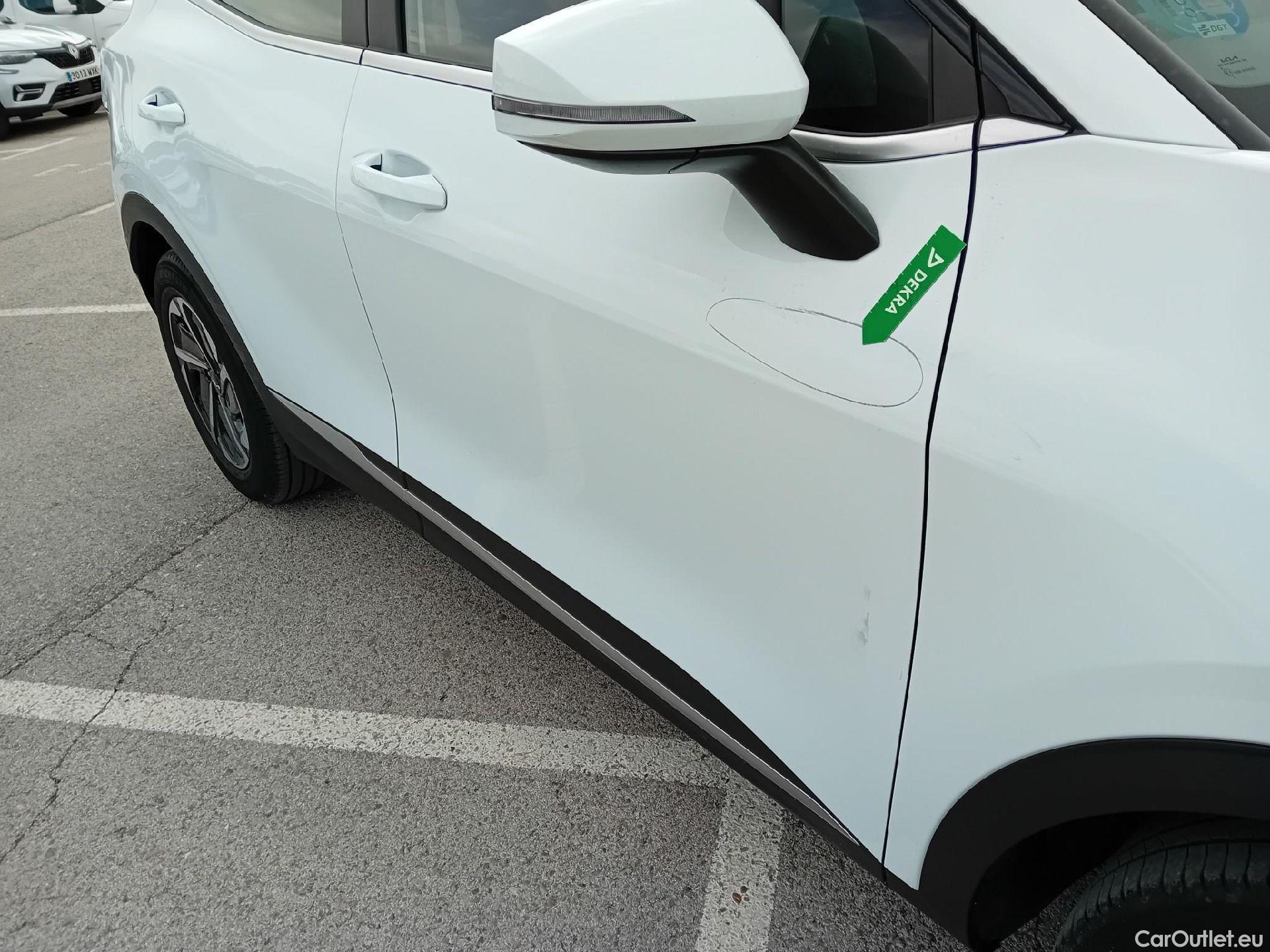  KIA  Sportage KIA  / 2022 / 5P / todoterreno 1.6 T-GDi MHEV 110kW (150CV) Drive 4x2 #19