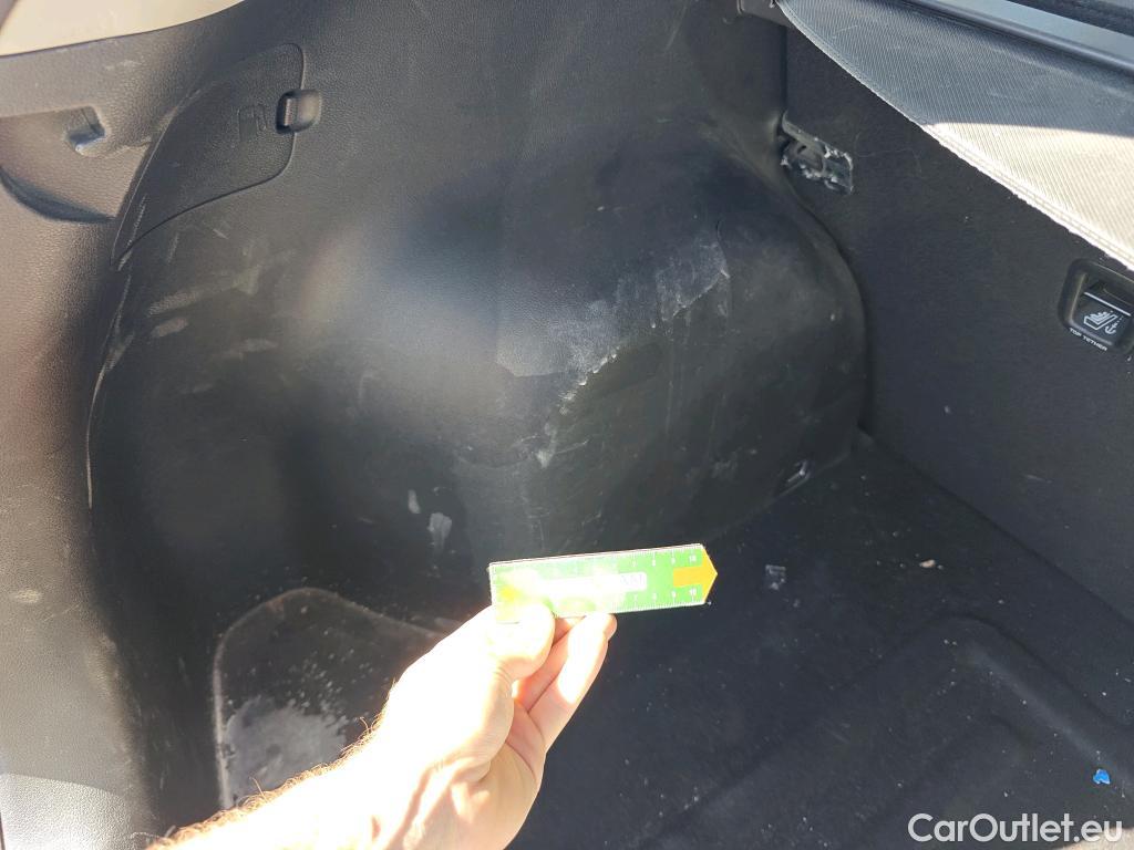  KIA  Niro KIA  / 2019 / 5P / crossover 1.6 GDi HEV 104kW (141CV) Concept #42