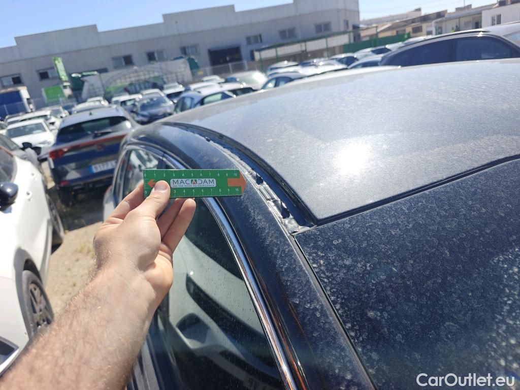  KIA  Niro KIA  / 2019 / 5P / crossover 1.6 GDi HEV 104kW (141CV) Concept #18