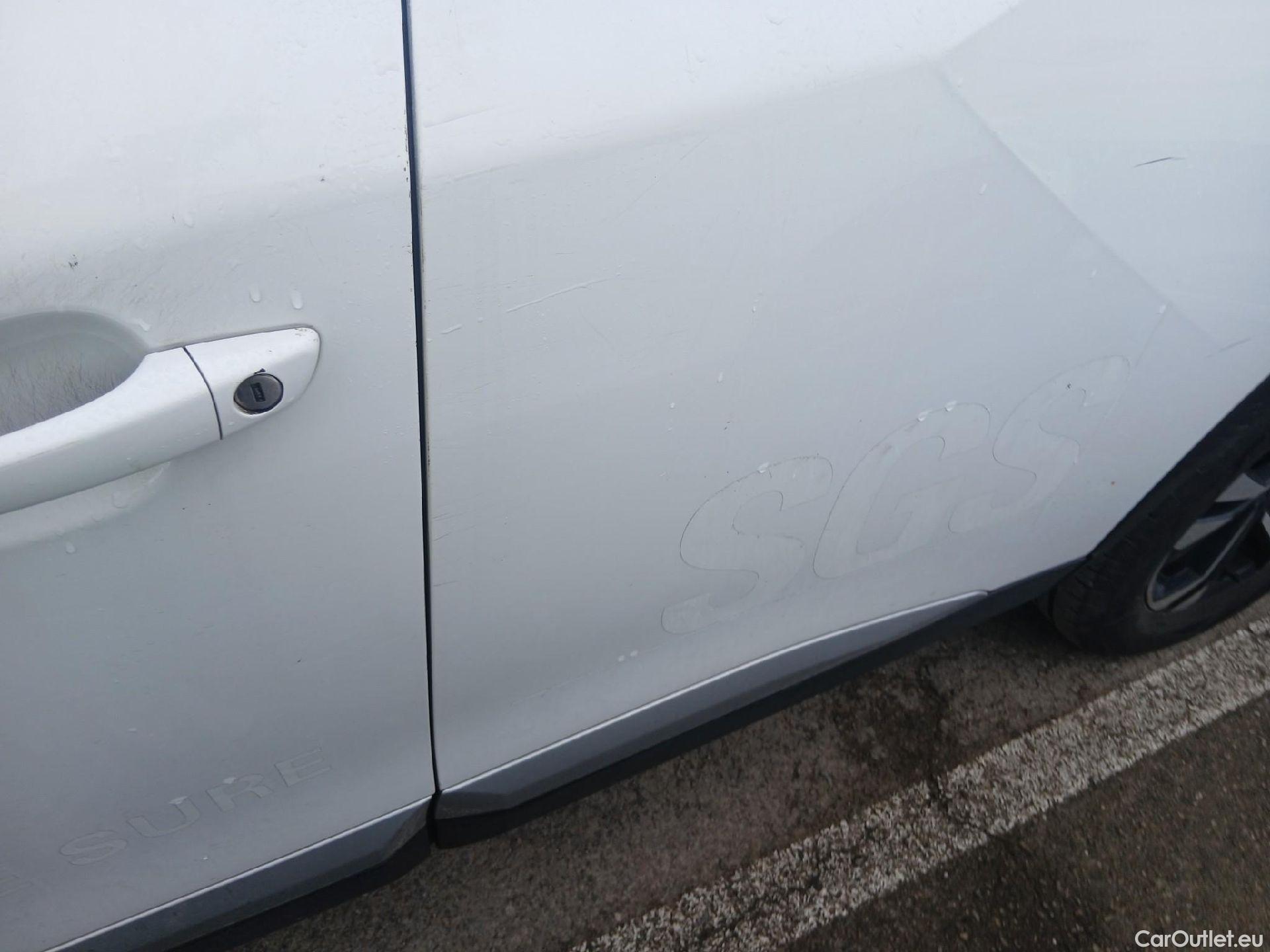  Peugeot  2008 PEUGEOT  / 2019 / 5P / todoterreno Allure BlueHDI 81kW (110CV) #10