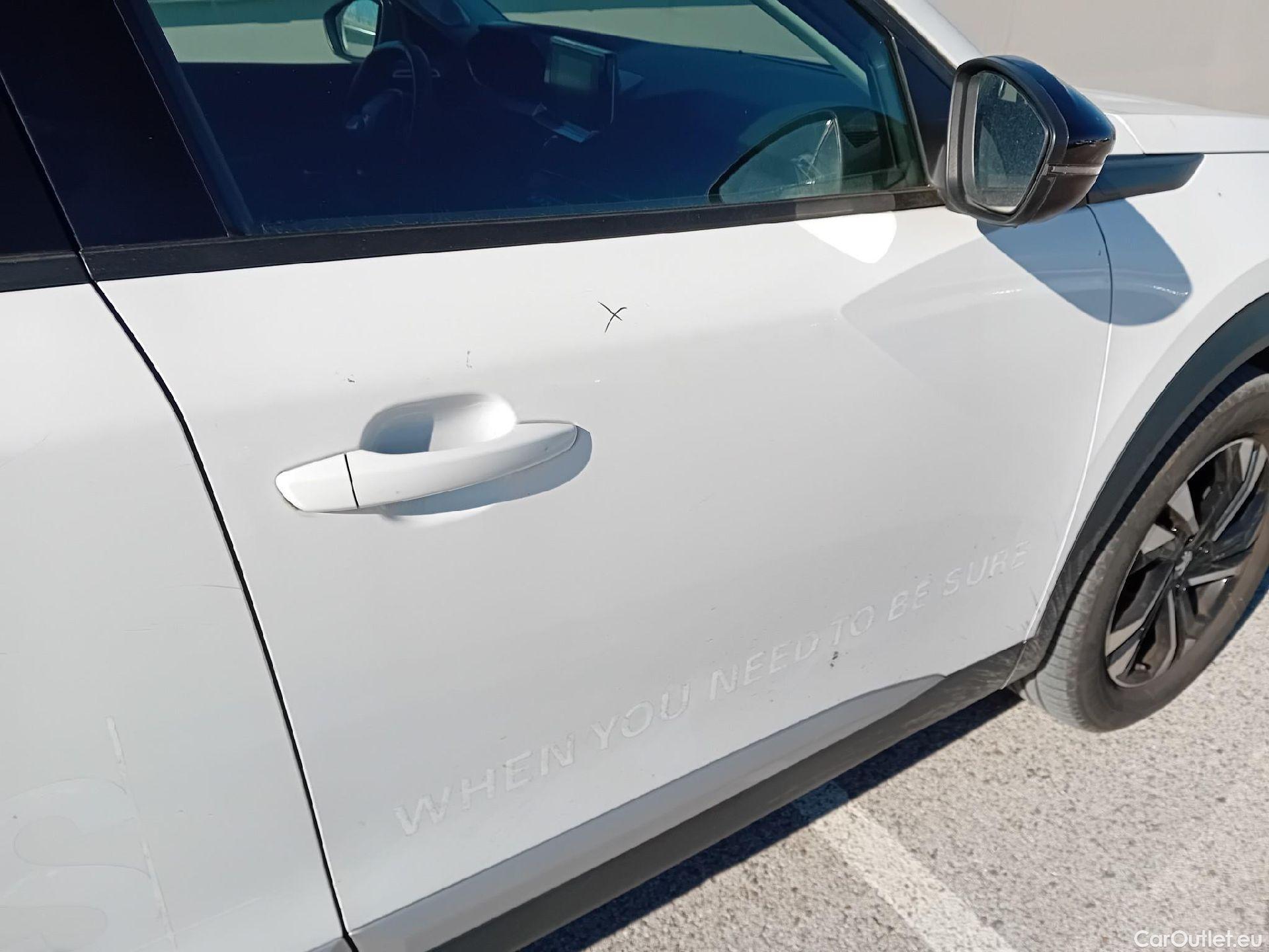  Peugeot  2008 PEUGEOT  / 2019 / 5P / todoterreno Allure BlueHDI 81kW (110CV) #36