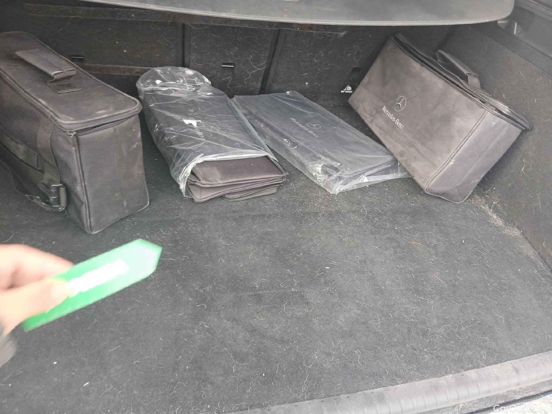  Mercedes  G-Klasee MERCEDES-BENZ Clase GLC 300 e 4MATIC 320 CV  #1