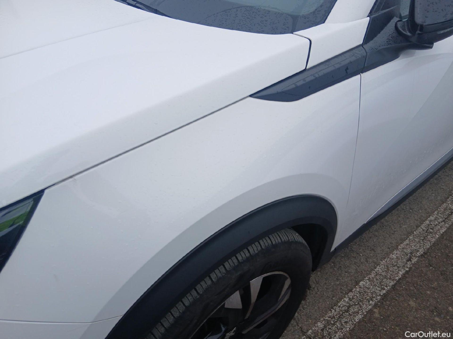  Peugeot  2008 PEUGEOT  / 2019 / 5P / todoterreno Allure BlueHDI 81kW (110CV) #6