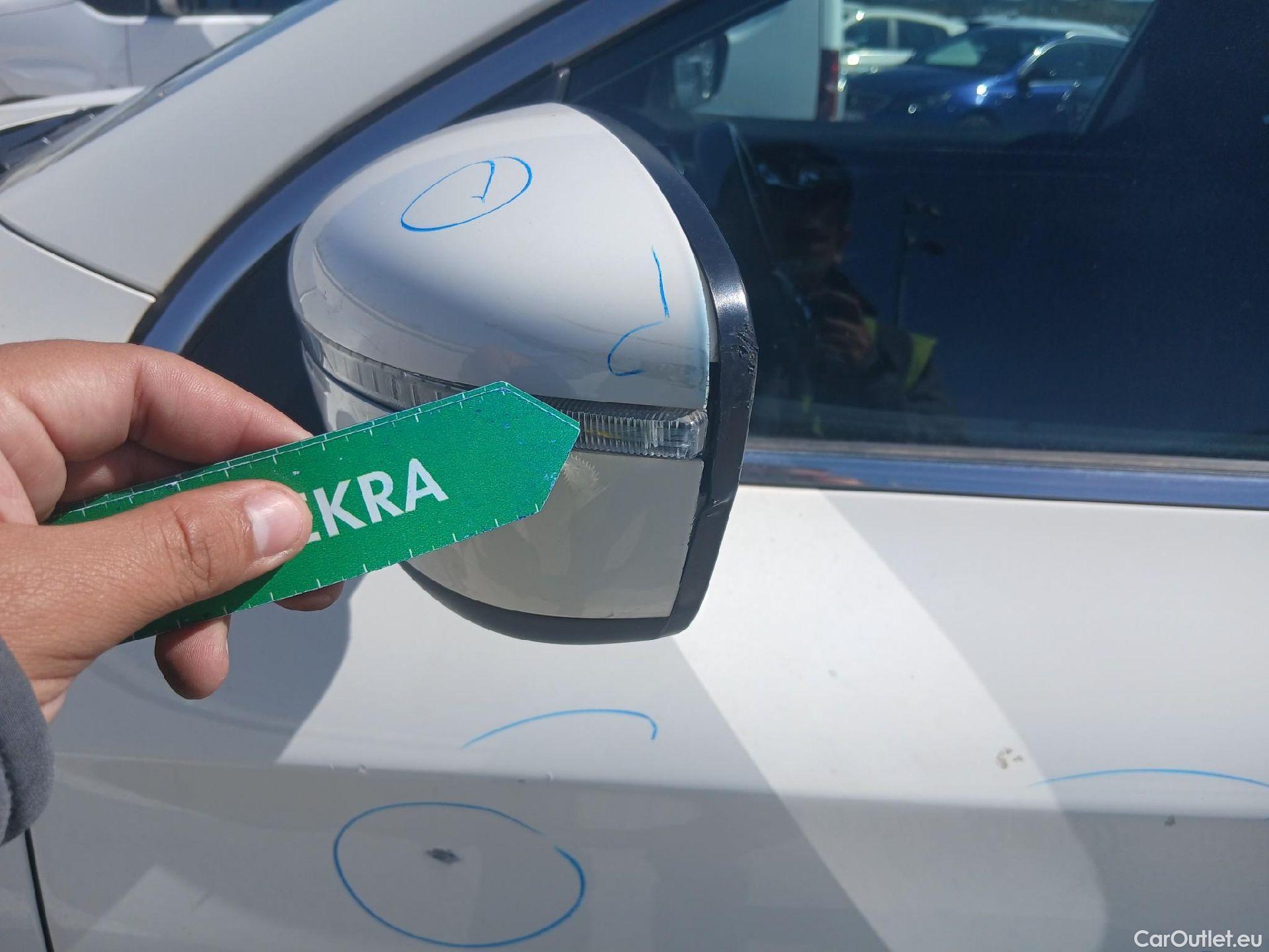  Nissan  Qashqai NISSAN  / 2017 / 5P / todoterreno DIG-T 103 kW (140 CV) E6D ACENTA (AC) #15