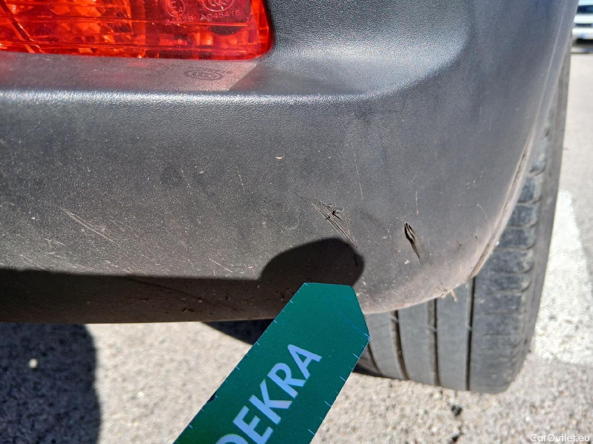  Peugeot  2008 PEUGEOT  / 2019 / 5P / todoterreno Allure BlueHDI 81kW (110CV) #20