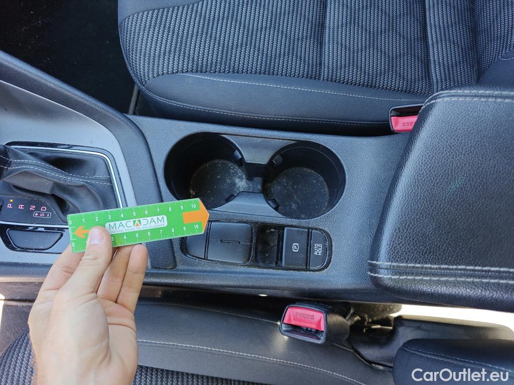  KIA  Niro KIA  / 2019 / 5P / crossover 1.6 GDi HEV 104kW (141CV) Concept #68