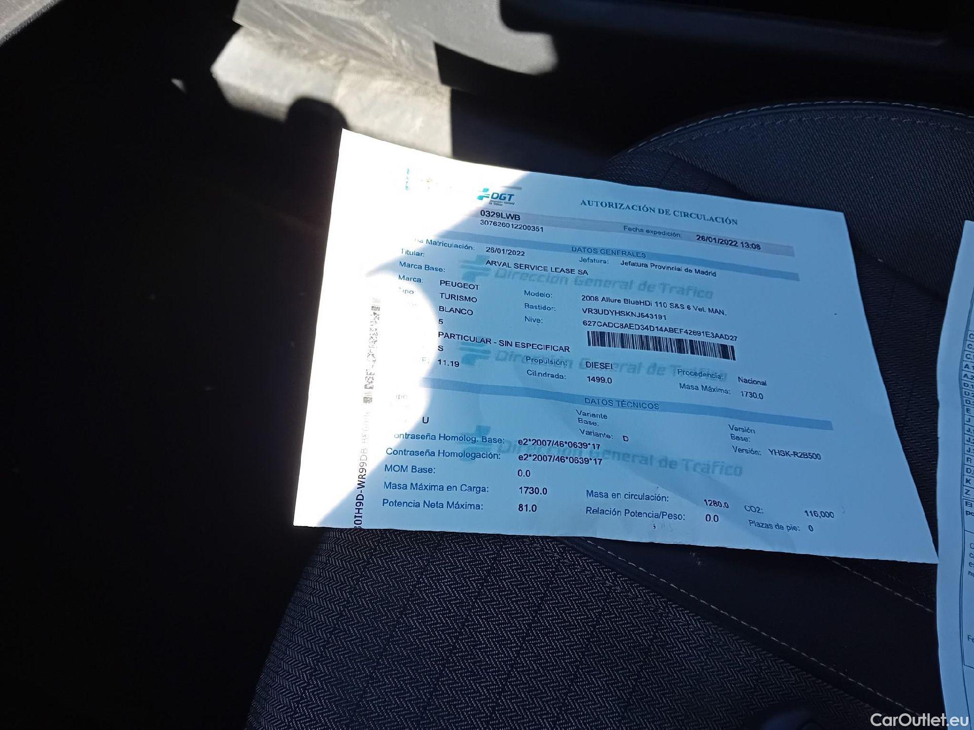  Peugeot  2008 PEUGEOT  / 2019 / 5P / todoterreno Allure BlueHDI 81kW (110CV) #5