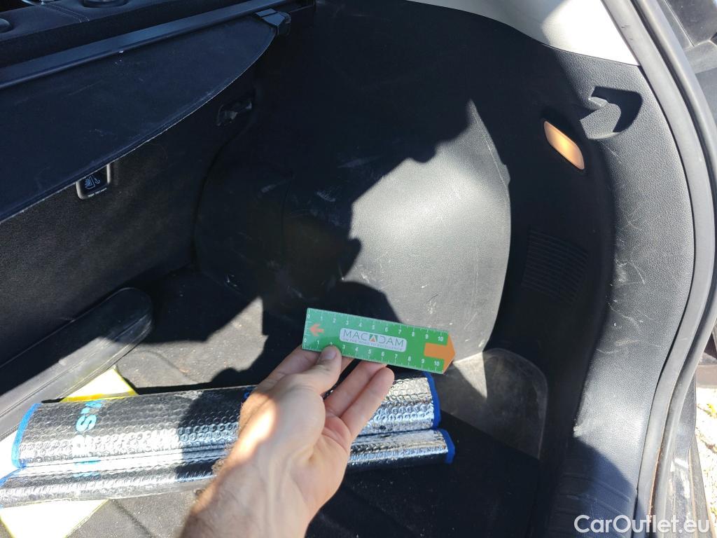  KIA  Niro KIA  / 2019 / 5P / crossover 1.6 GDi HEV 104kW (141CV) Concept #40