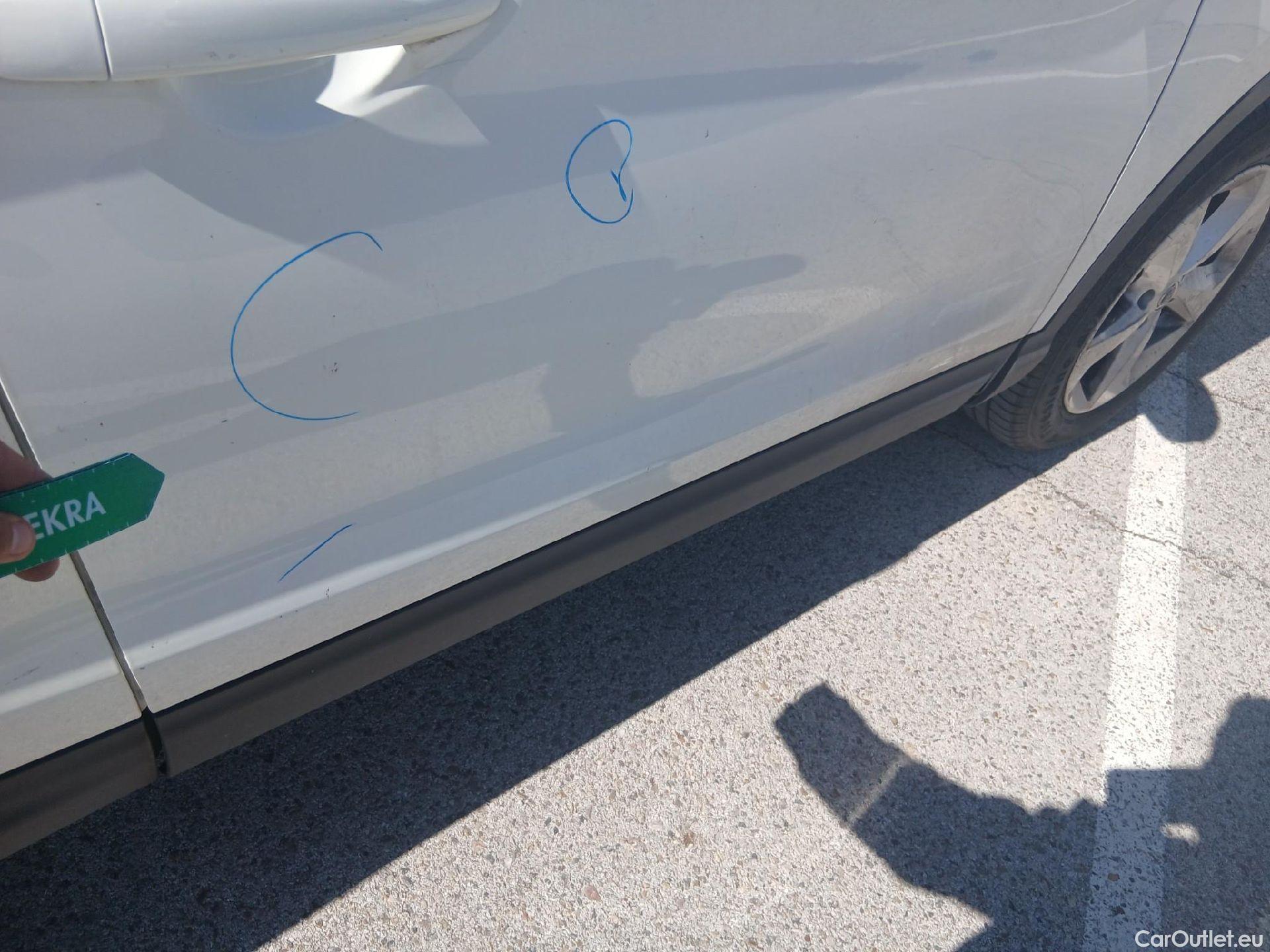  Nissan  Qashqai NISSAN  / 2017 / 5P / todoterreno DIG-T 103 kW (140 CV) E6D ACENTA (AC) #38