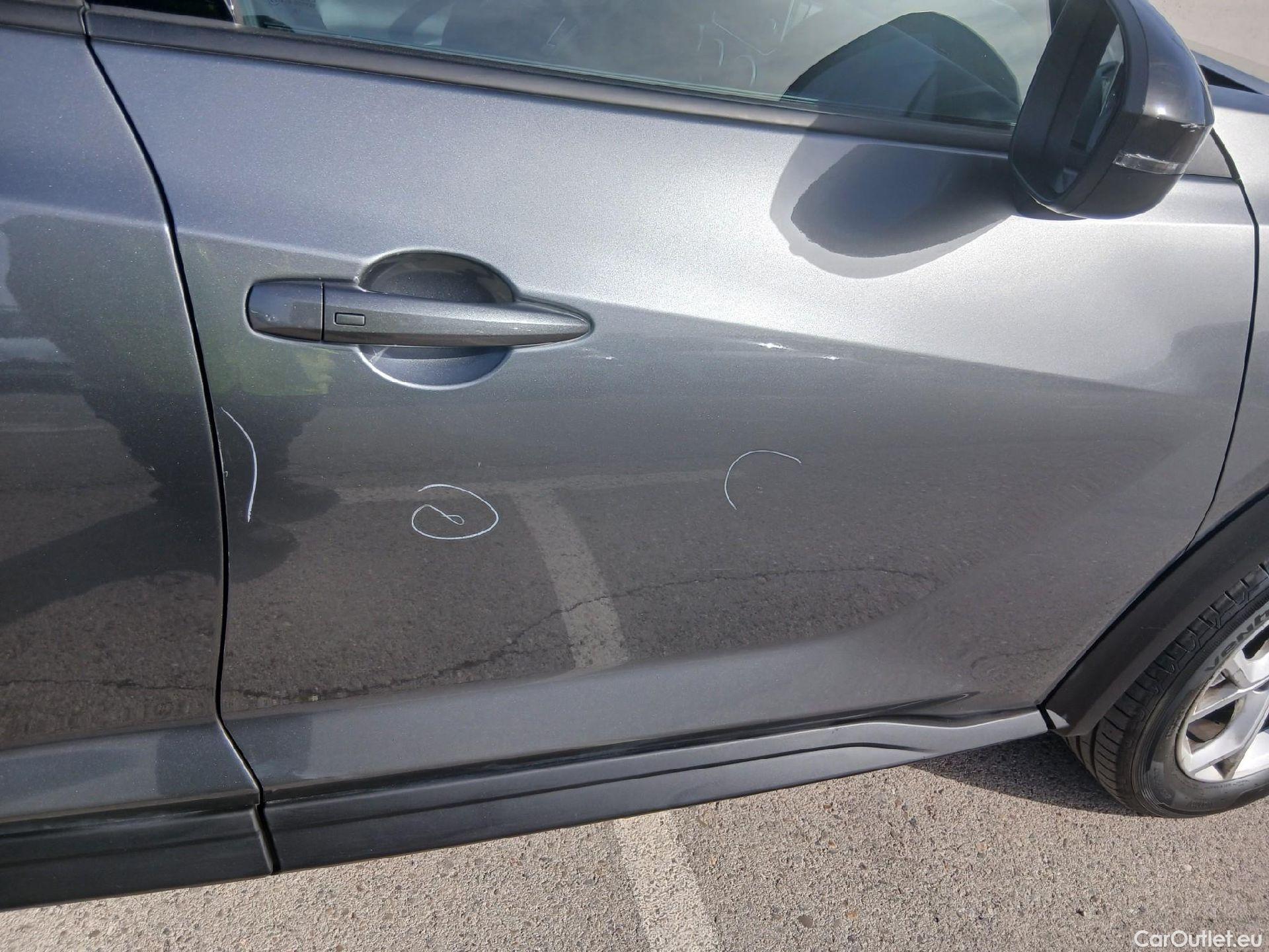  Nissan  Juke NISSAN  / 2019 / 5P / crossover DIG-T 84 kW (114 CV) DCT 7 V N-Connecta (AC2) #38