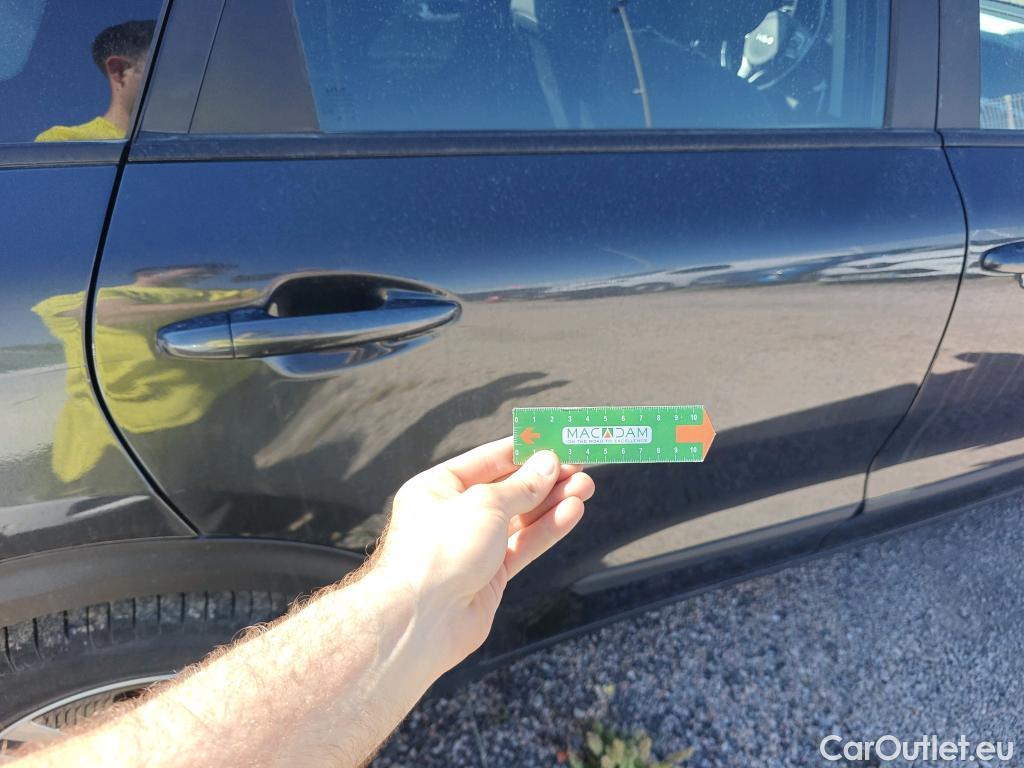  KIA  Niro KIA  / 2019 / 5P / crossover 1.6 GDi HEV 104kW (141CV) Concept #23