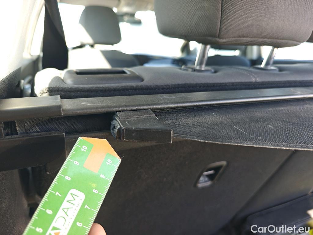  KIA  Niro KIA  / 2019 / 5P / crossover 1.6 GDi HEV 104kW (141CV) Concept #2