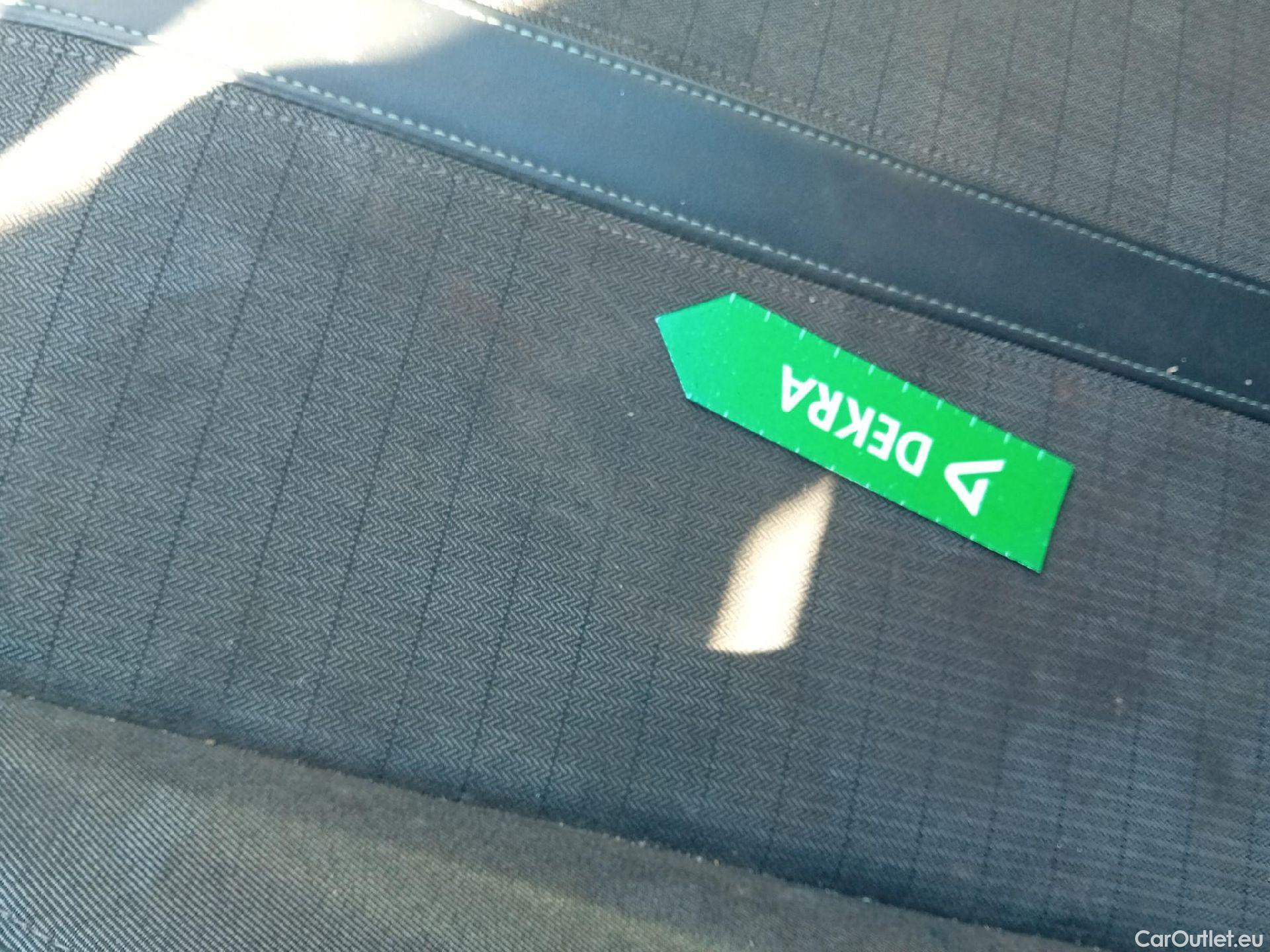  Peugeot  2008 PEUGEOT  / 2019 / 5P / todoterreno Allure BlueHDI 81kW (110CV) #4