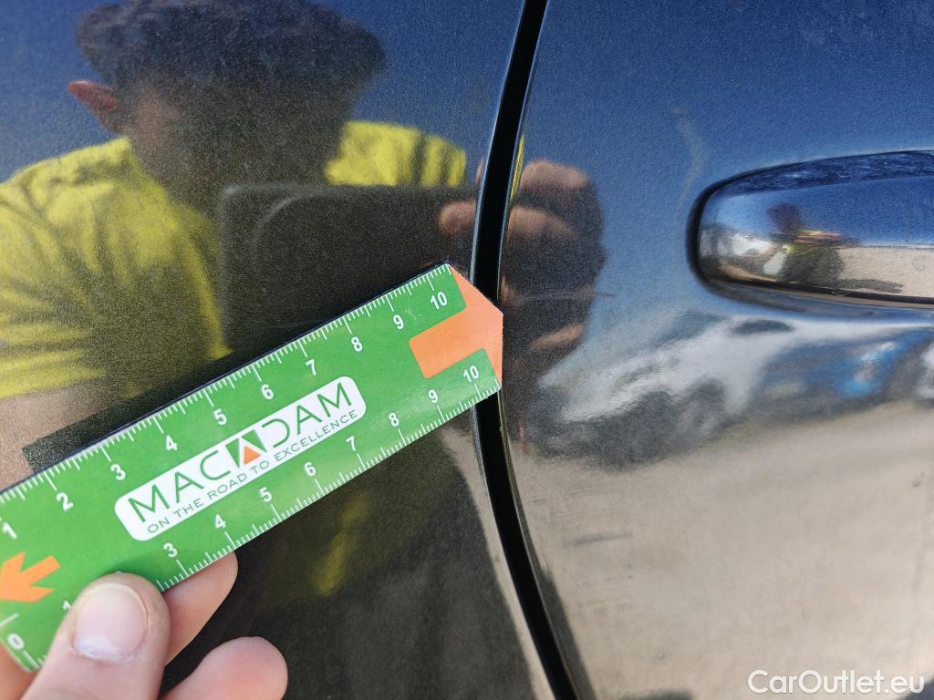  KIA  Niro KIA  / 2019 / 5P / crossover 1.6 GDi HEV 104kW (141CV) Concept #24