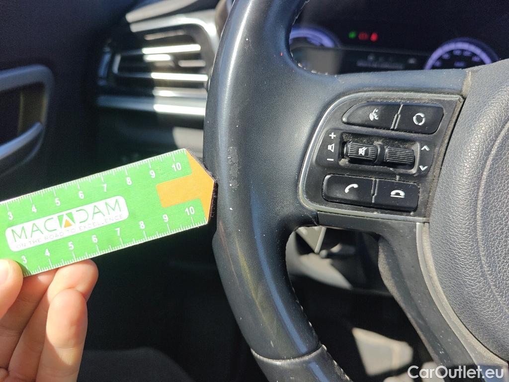  KIA  Niro KIA  / 2019 / 5P / crossover 1.6 GDi HEV 104kW (141CV) Concept #47